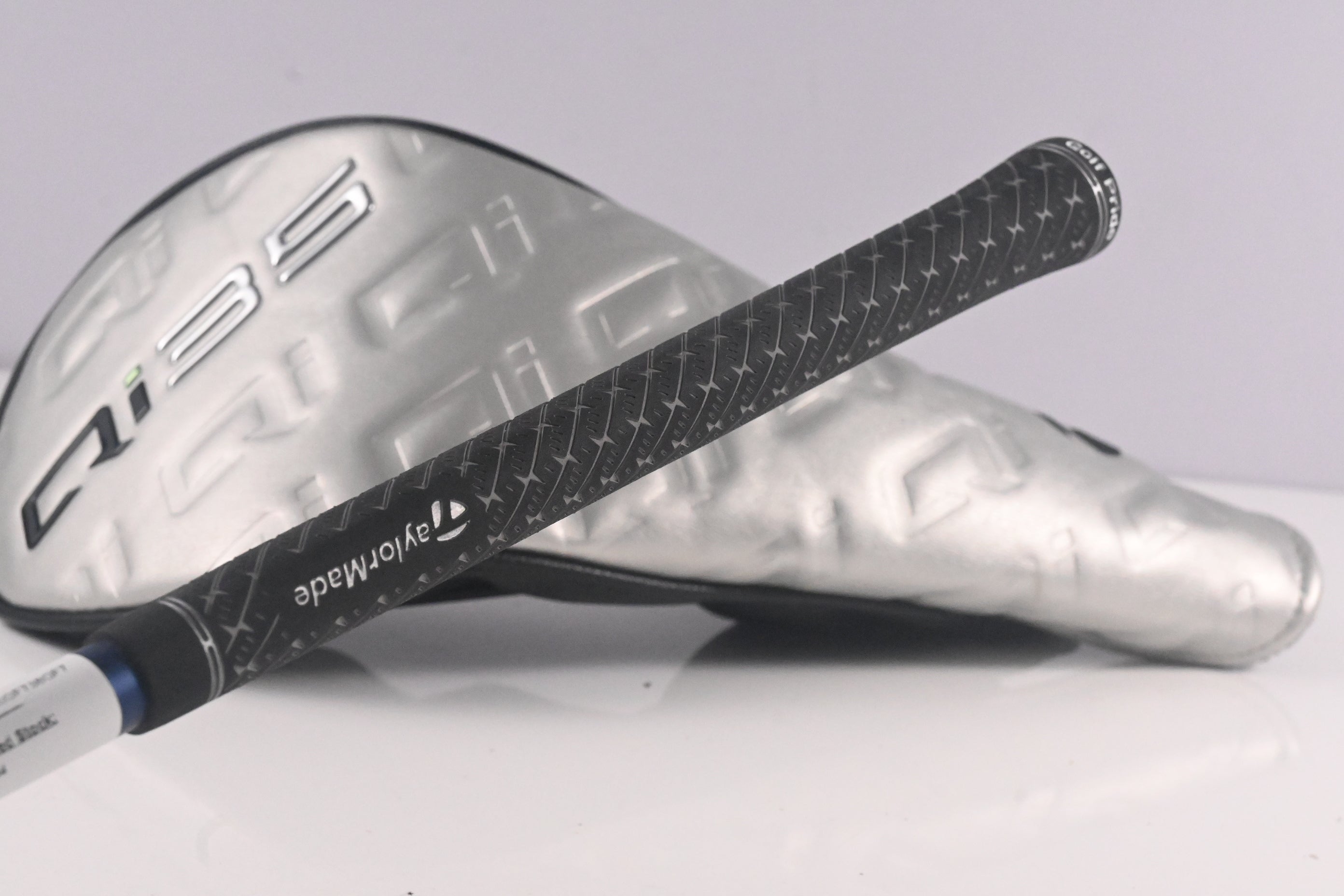 Taylormade Qi35 Driver / 10.5 Degree / Stiff Flex Fujikura Ventus Blue 5 Shaft