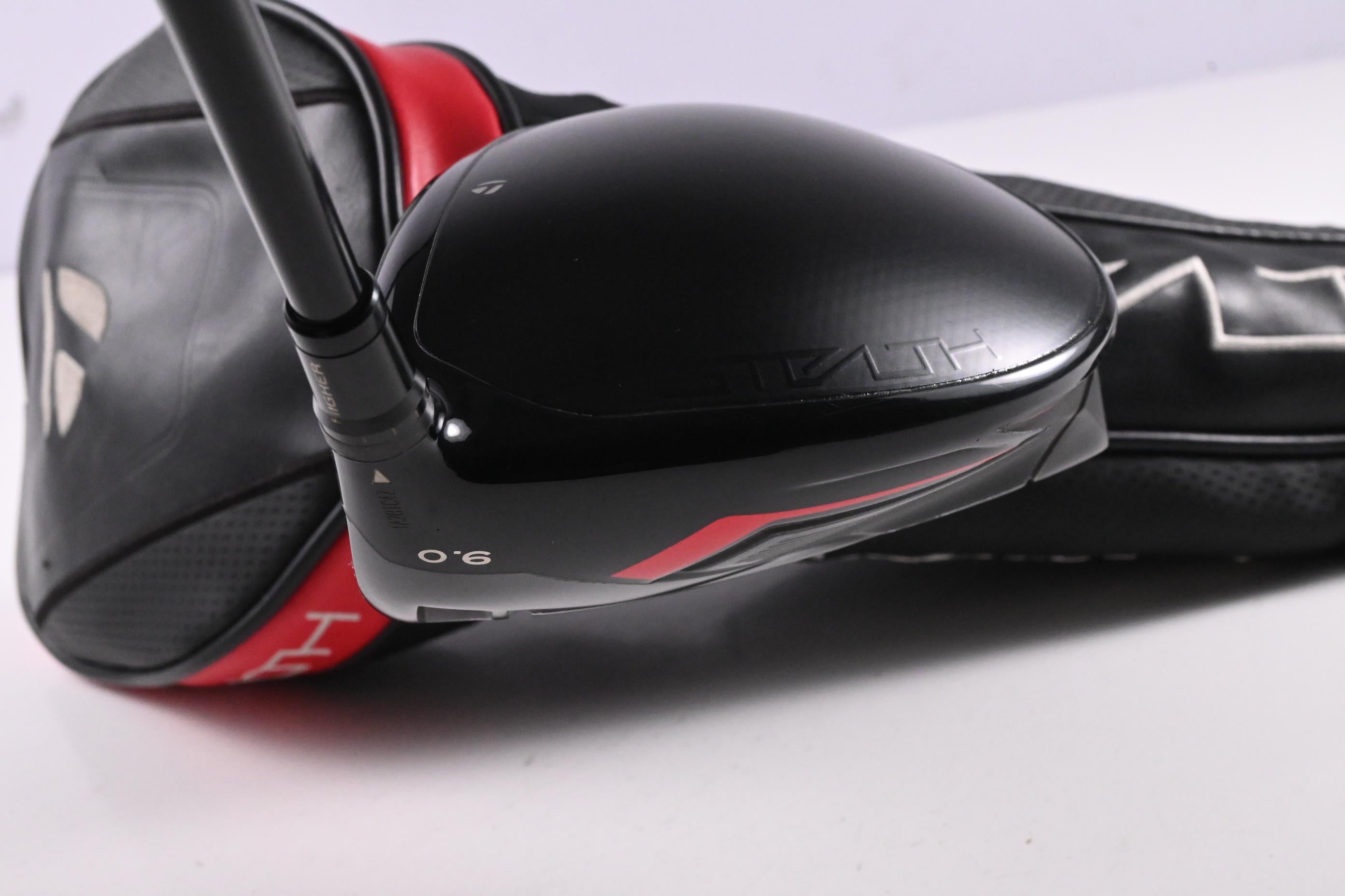 Taylormade Stealth Driver / 9 Degree / Stiff Flex HZRDUS Smoke Red RDX 60 Shaft