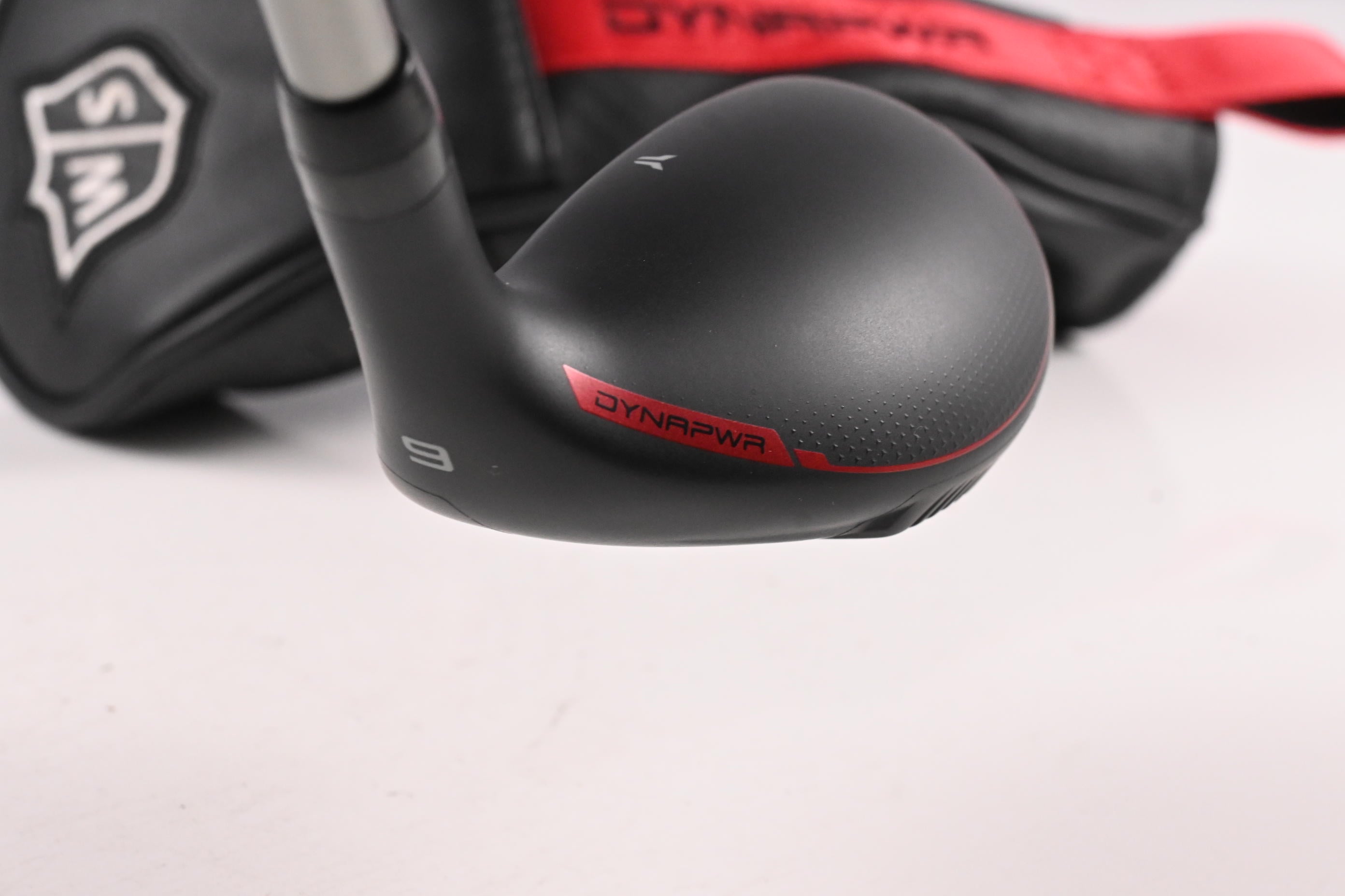 Wilson Dynapower 2023 #6 Hybrid / 28 Degree / Regular Flex UST Recoil 460 Shaft