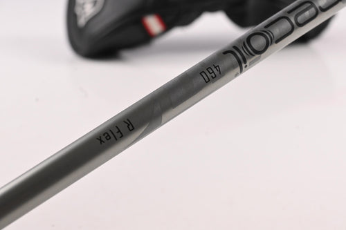 Wilson Dynapower 2023 #6 Hybrid / 28 Degree / Regular Flex UST Recoil 460 Shaft