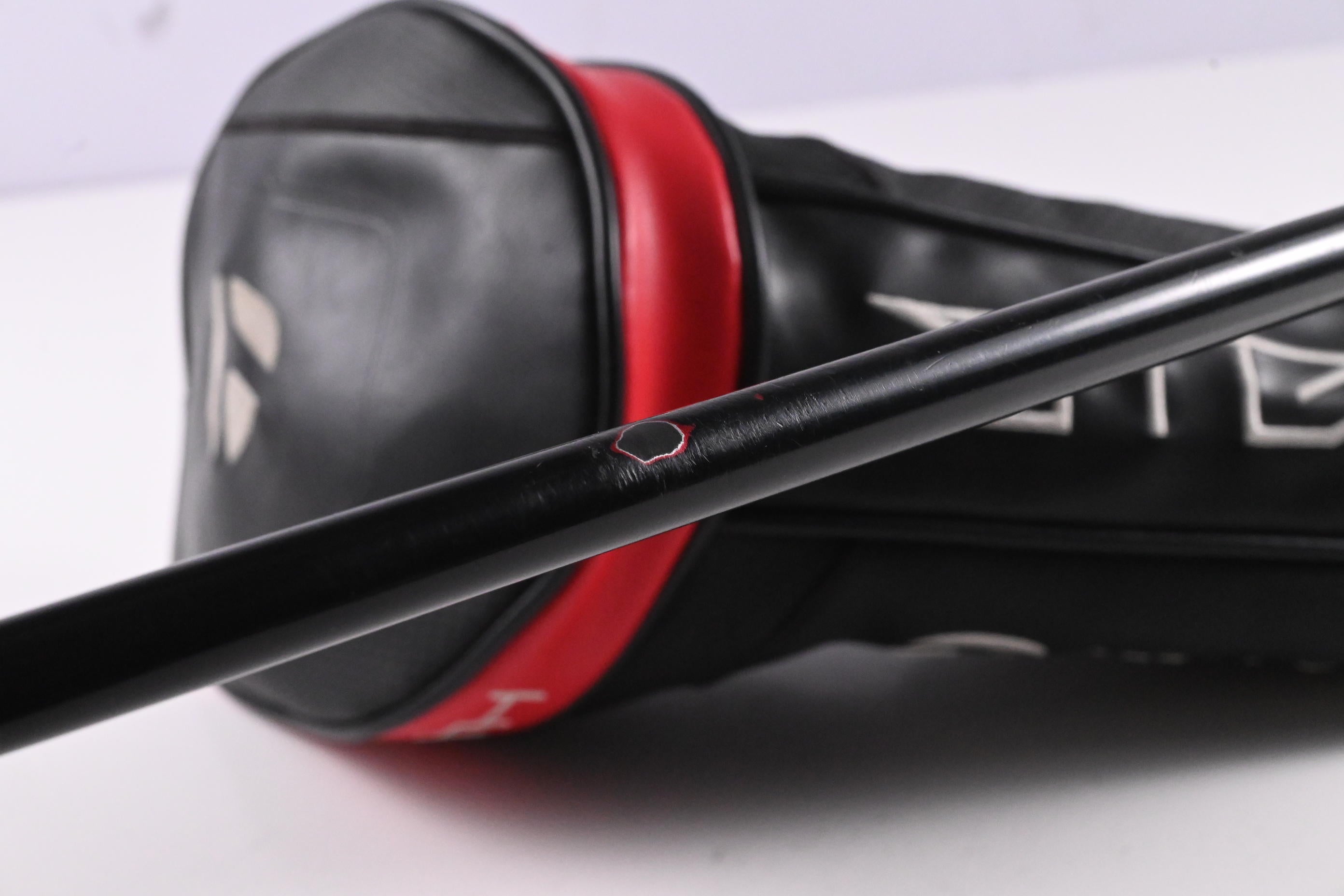 Taylormade Stealth Driver / 9 Degree / Stiff Flex HZRDUS Smoke Red RDX 60 Shaft