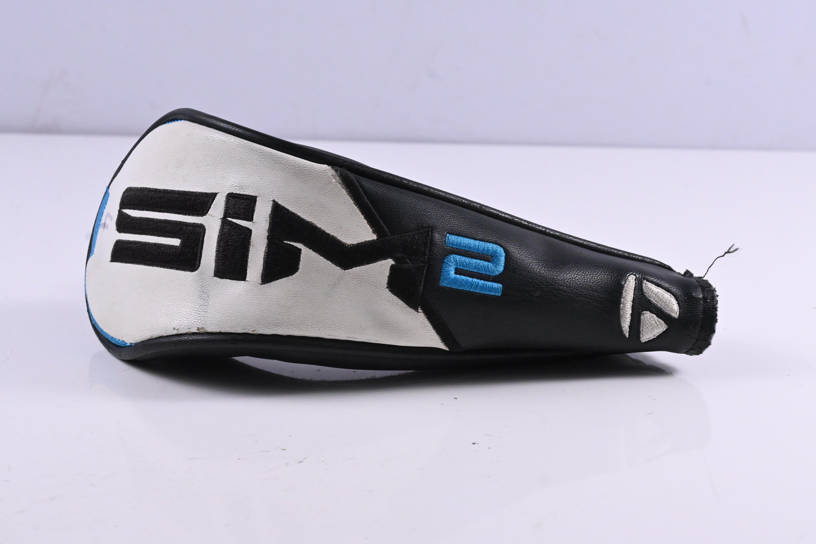 Taylormade SIM2 Max #4 Hybrid / 22 Degree / Regular Flex Fujikura Ventus Blue 6