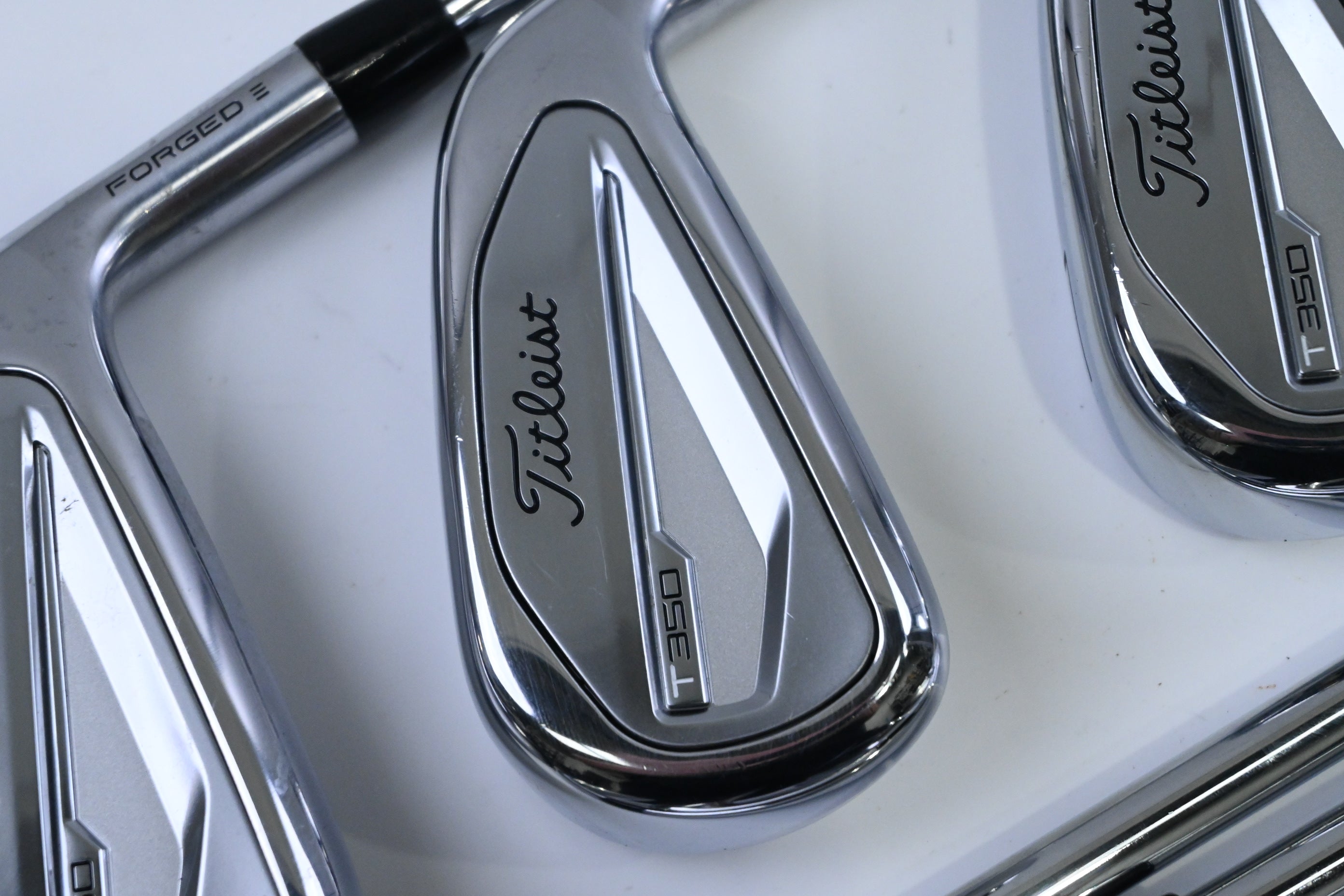 Titleist T200 2023 Irons / 5-PW+GW / Regular Flex AMT Red R300