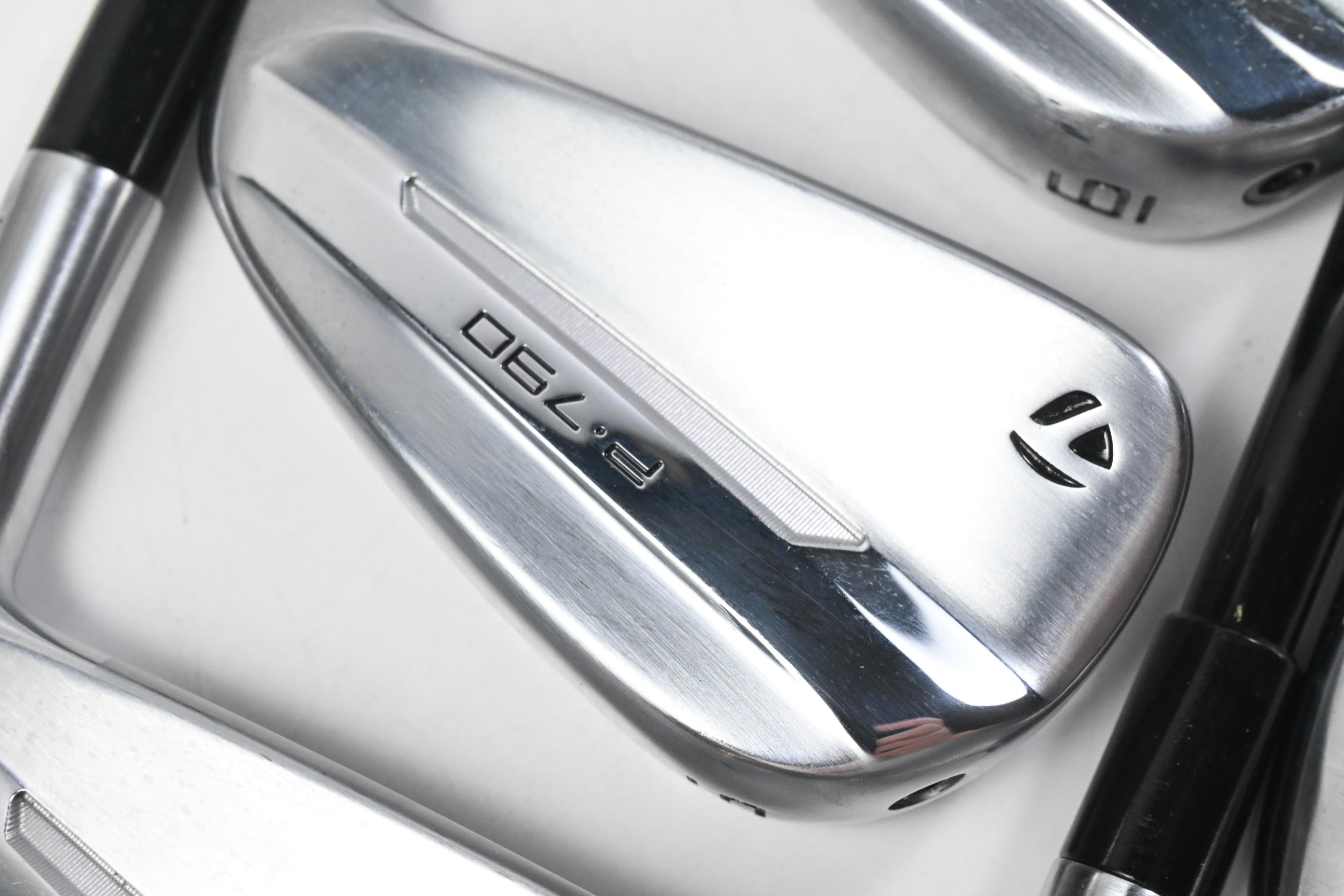 Taylormade P790 2025 Irons / 4-9i / Stiff Flex MMT Black 105 Shafts