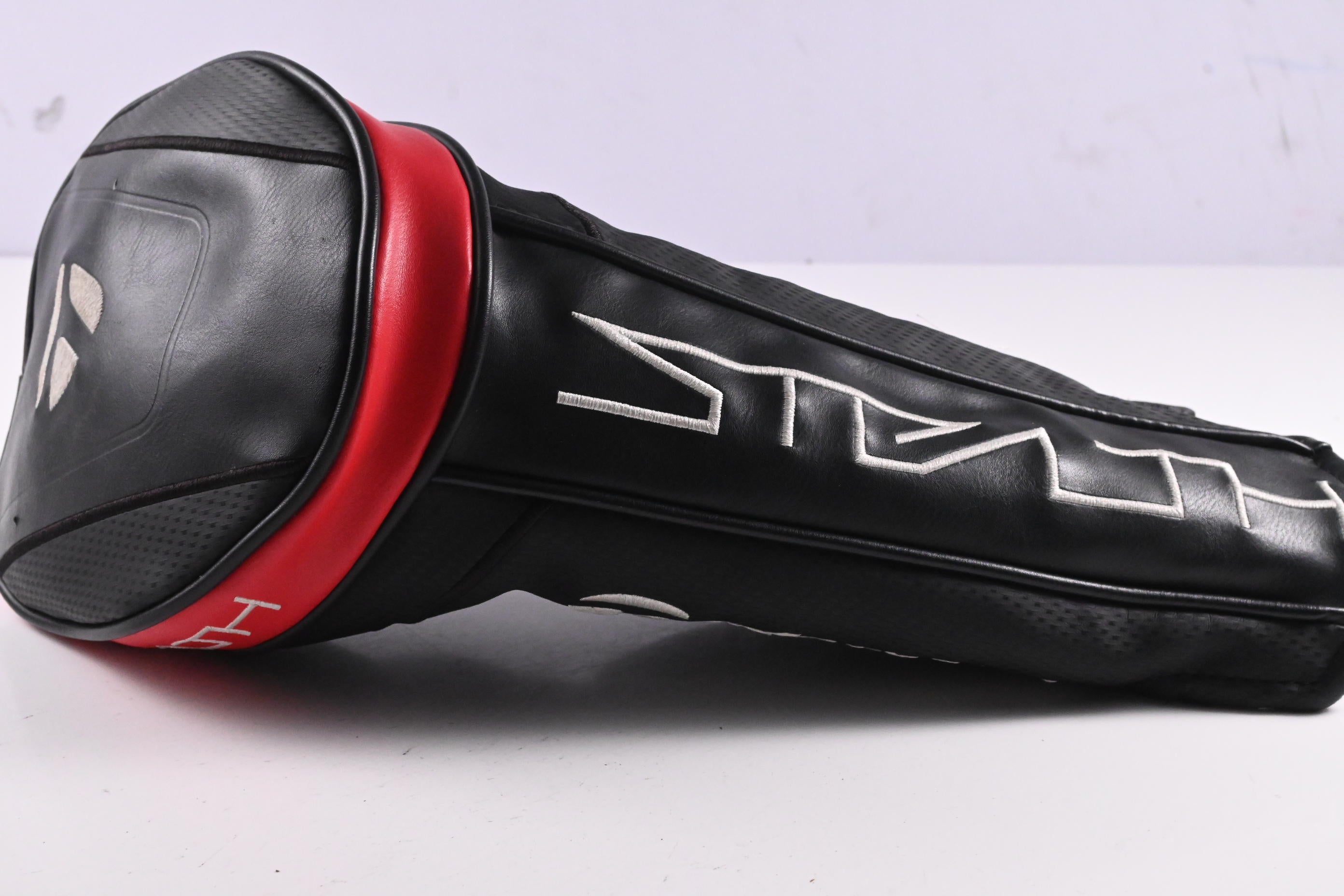 Taylormade Stealth Driver / 9 Degree / Stiff Flex HZRDUS Smoke Red RDX 60 Shaft