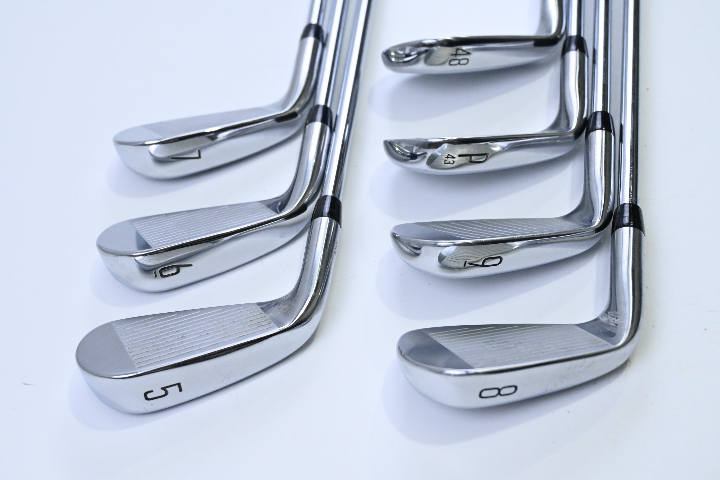 Titleist T200 2023 Irons / 5-PW+GW / Regular Flex AMT Red R300