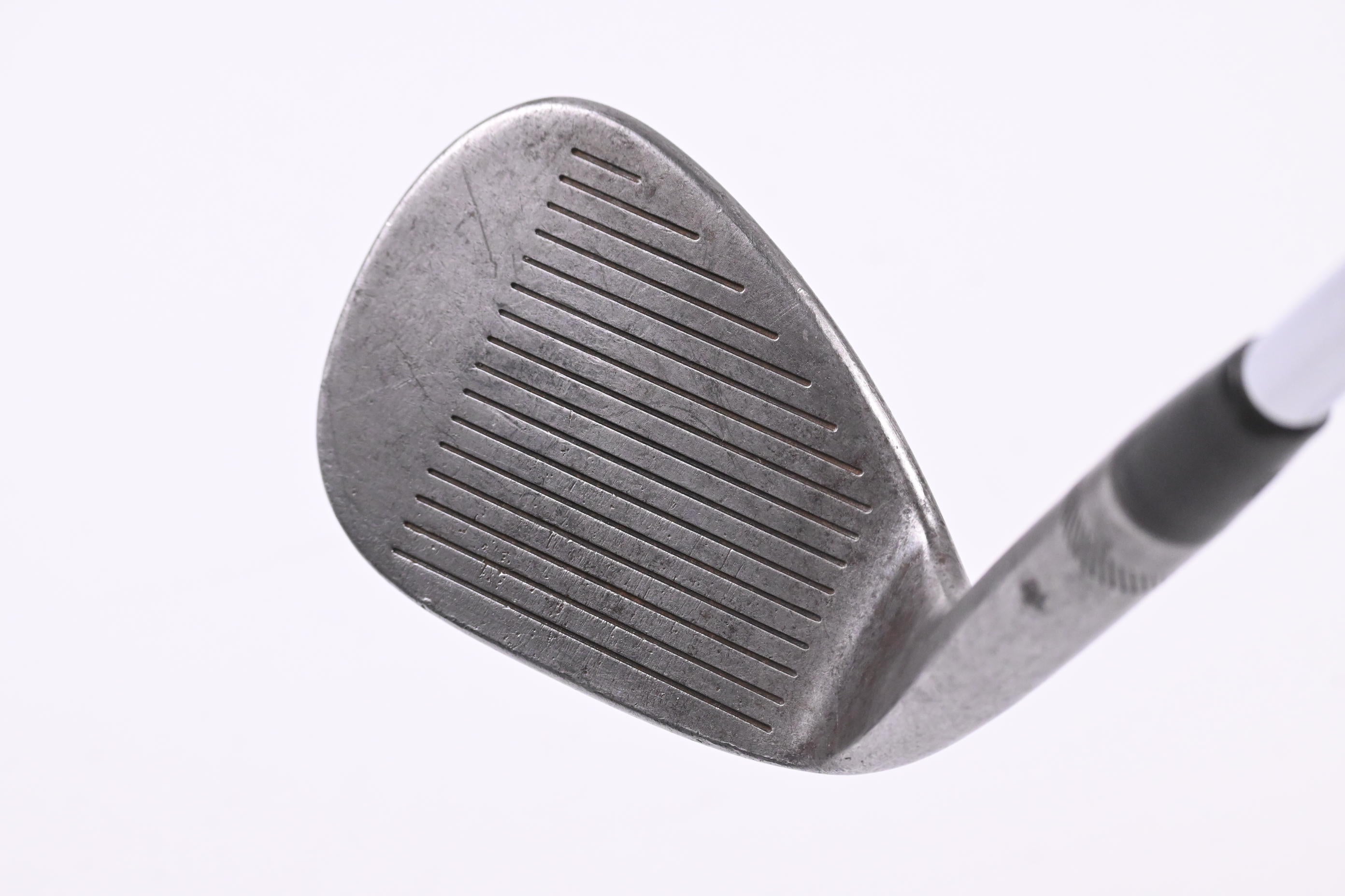 Titleist Vokey Oil Can Gap Wedge / 52 Degree / Wedge Flex Dynamic Gold Shaft