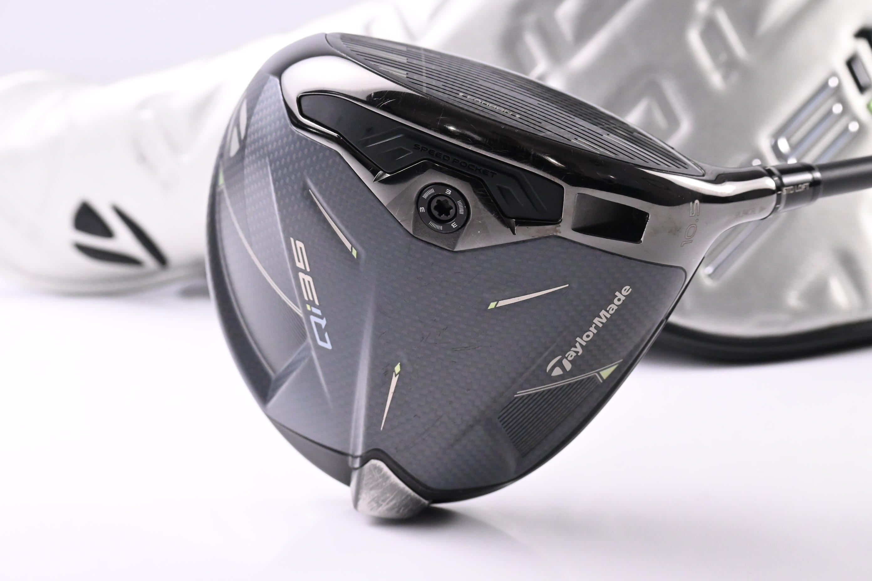 Taylormade Qi35 Driver / 10.5 Degree / Stiff Flex Fujikura Ventus Blue '25 5