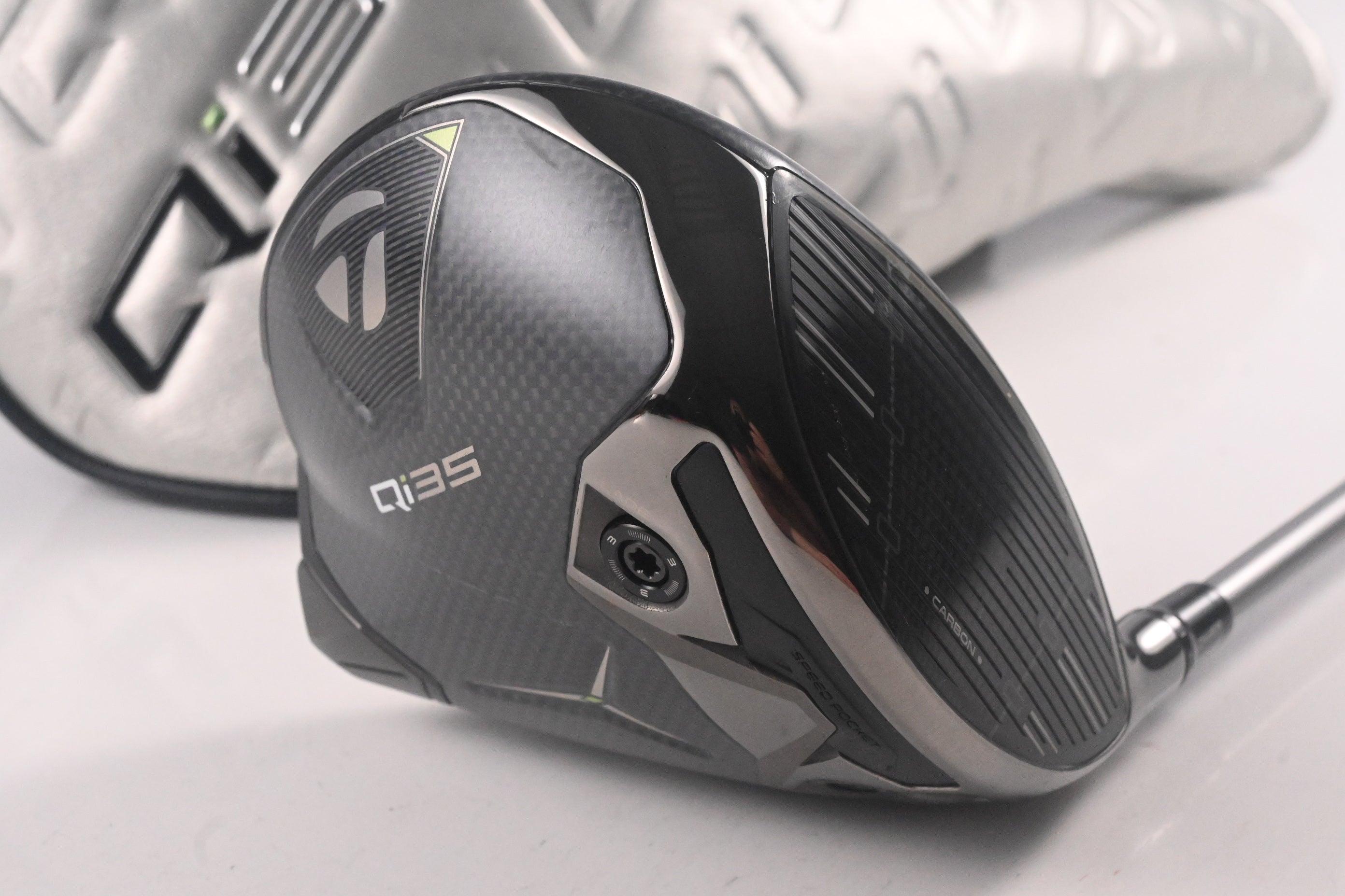 Taylormade Qi35 LS Driver / 9 Degree / Regular Flex Fujikura Speeder NX 50 Shaft
