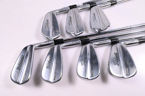 Titleist 714 MB Irons / 4-PW / X-Flex Steel Shafts