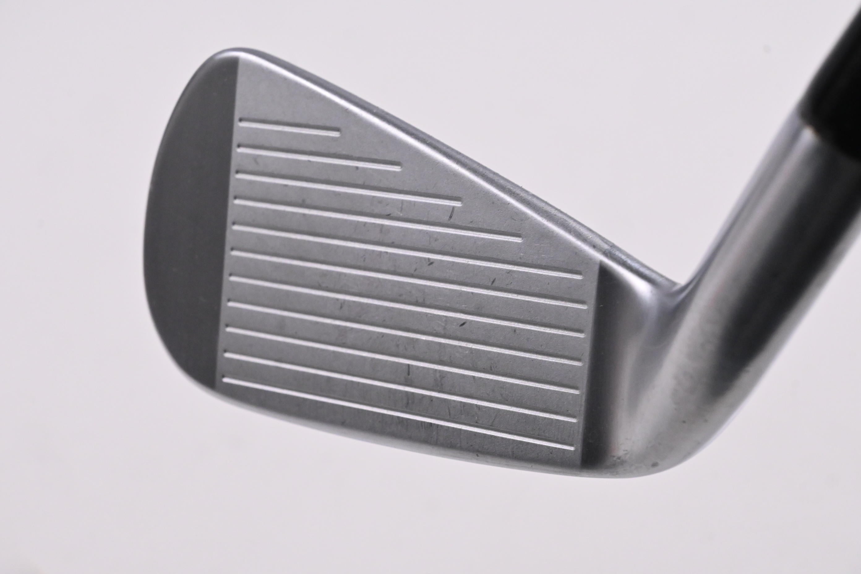 Titleist T250.U Utility #2 Iron / 18 Degree / X-Flex Tour AD DI-105 Shaft