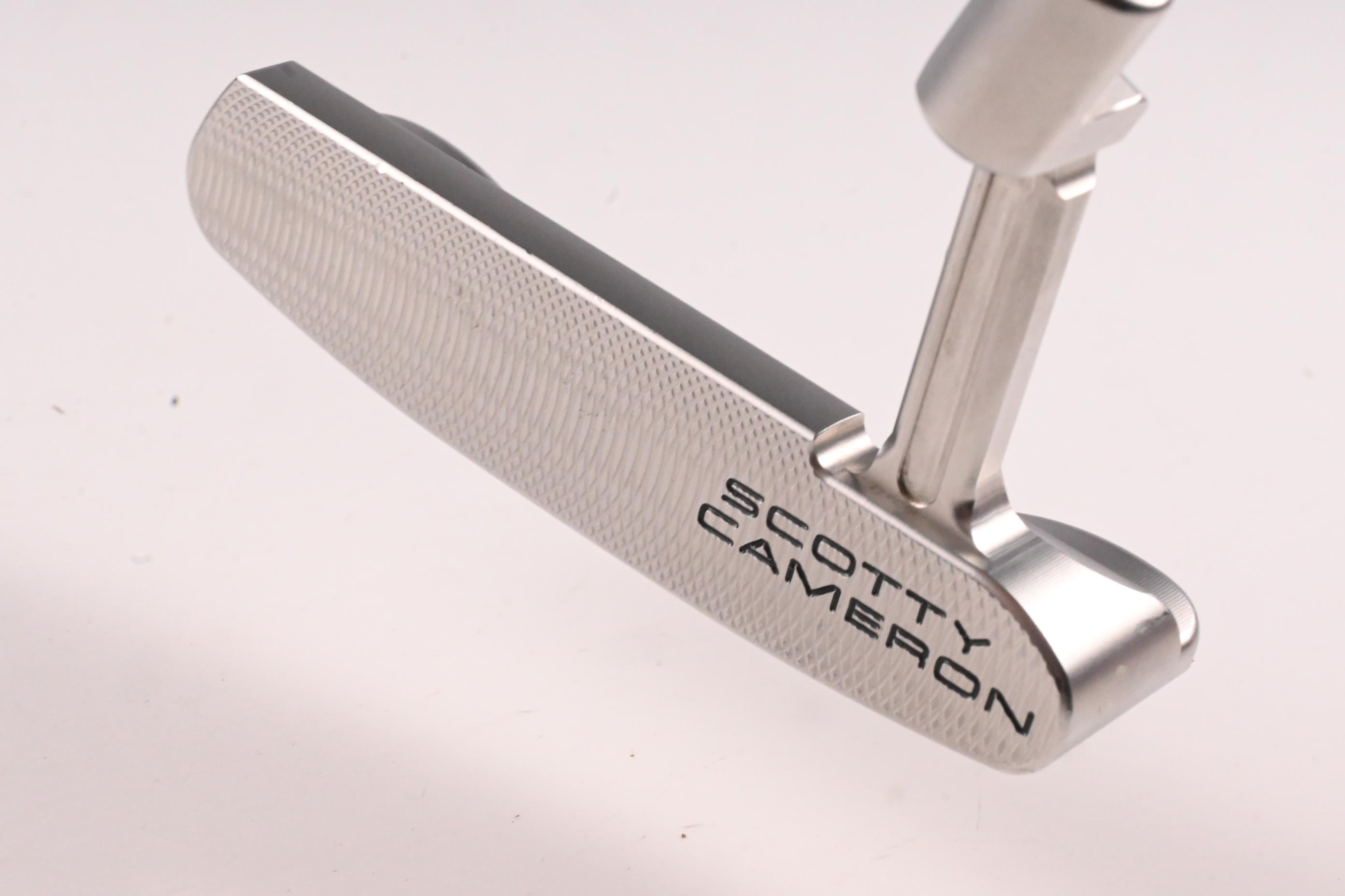 Scotty Cameron Super Select Newport Putter / 33 Inch