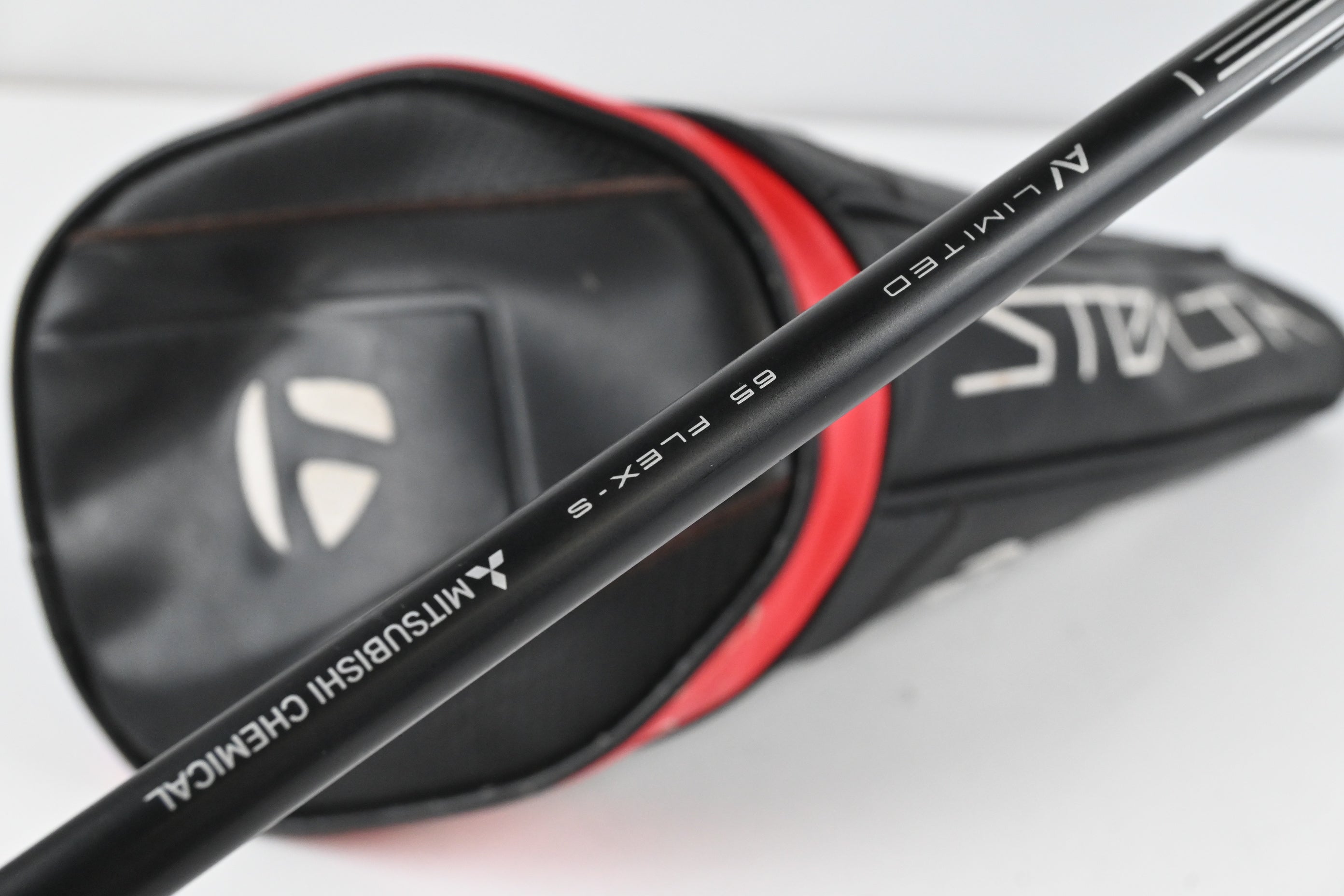Taylormade Stealth Driver / 9 Degree / Stiff Flex Tensei AV Black 65 Shaft