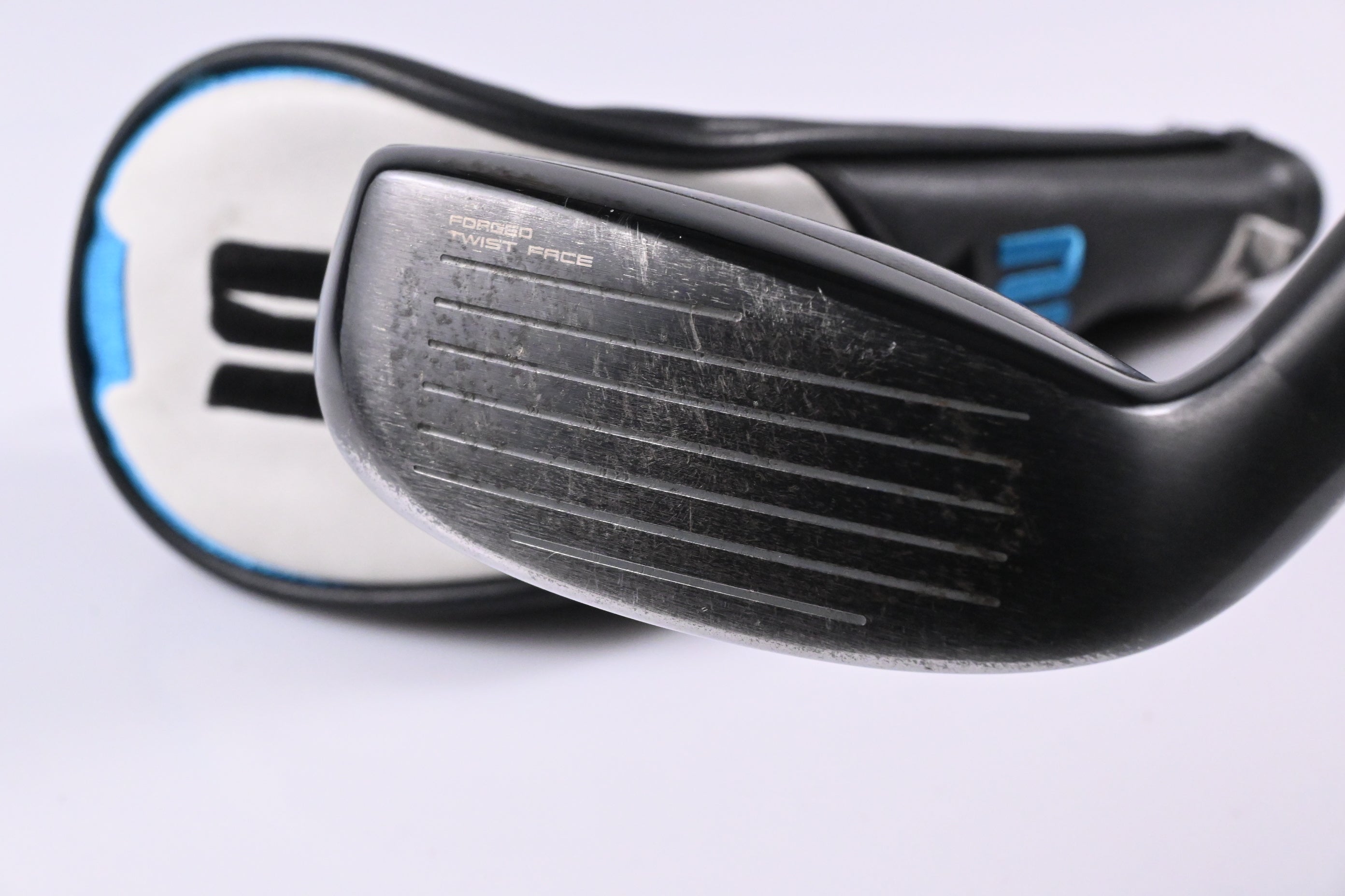 Taylormade SIM2 #3 Hybrid / 19.5 Degree / Stiff Flex Tensei AV Raw Blue 80 Shaft