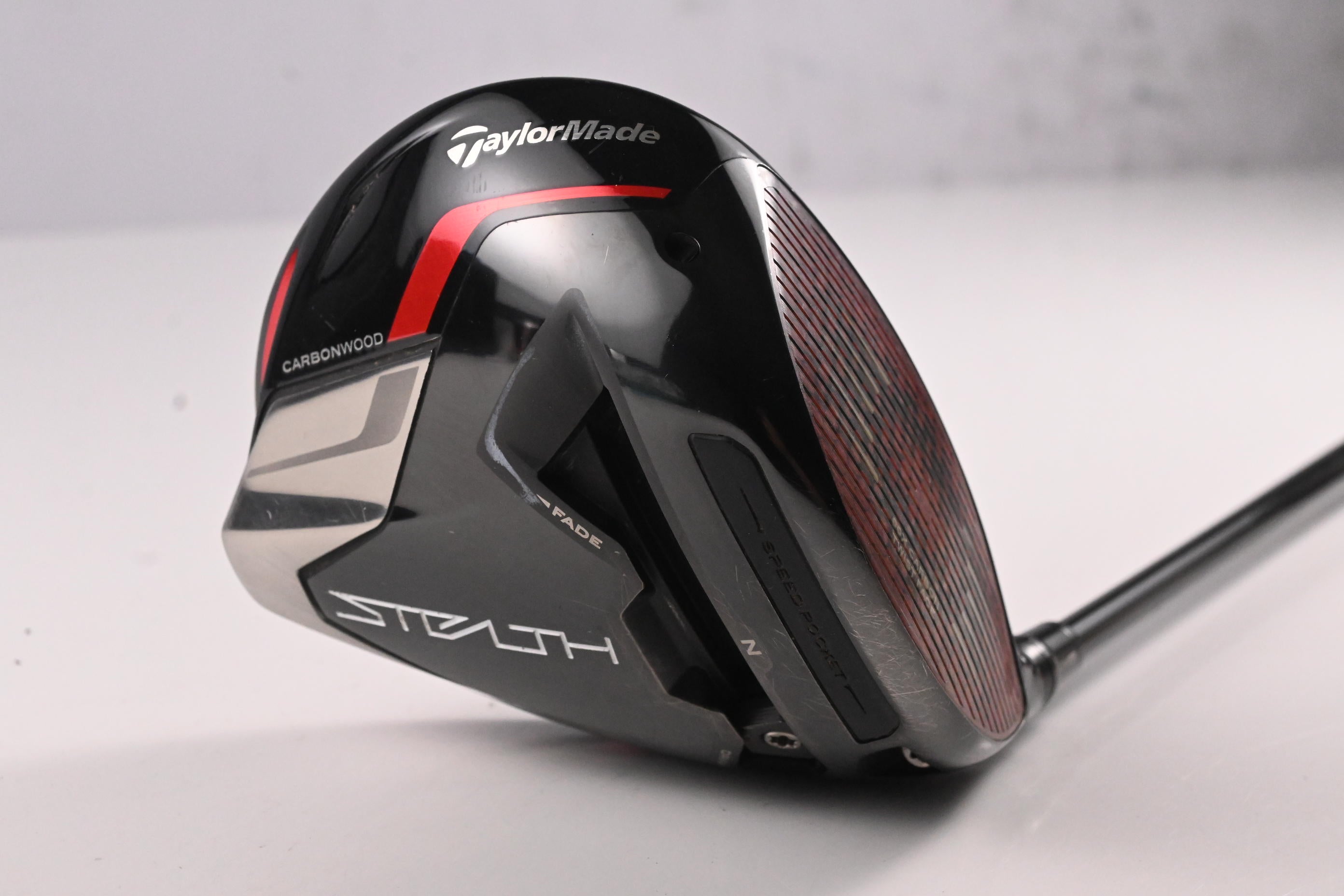 Taylormade Stealth Plus Driver / 10.5 Degree / Regular Flex HZRDUS Smoke Red 60