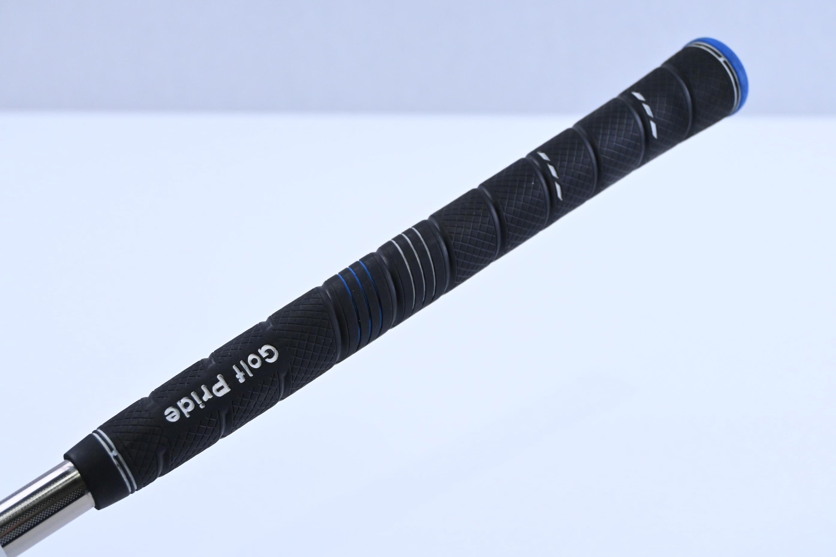 Left Hand Ping G425 Max Driver / 10.5 Degree / Stiff Flex Ping Tour Chrome 65