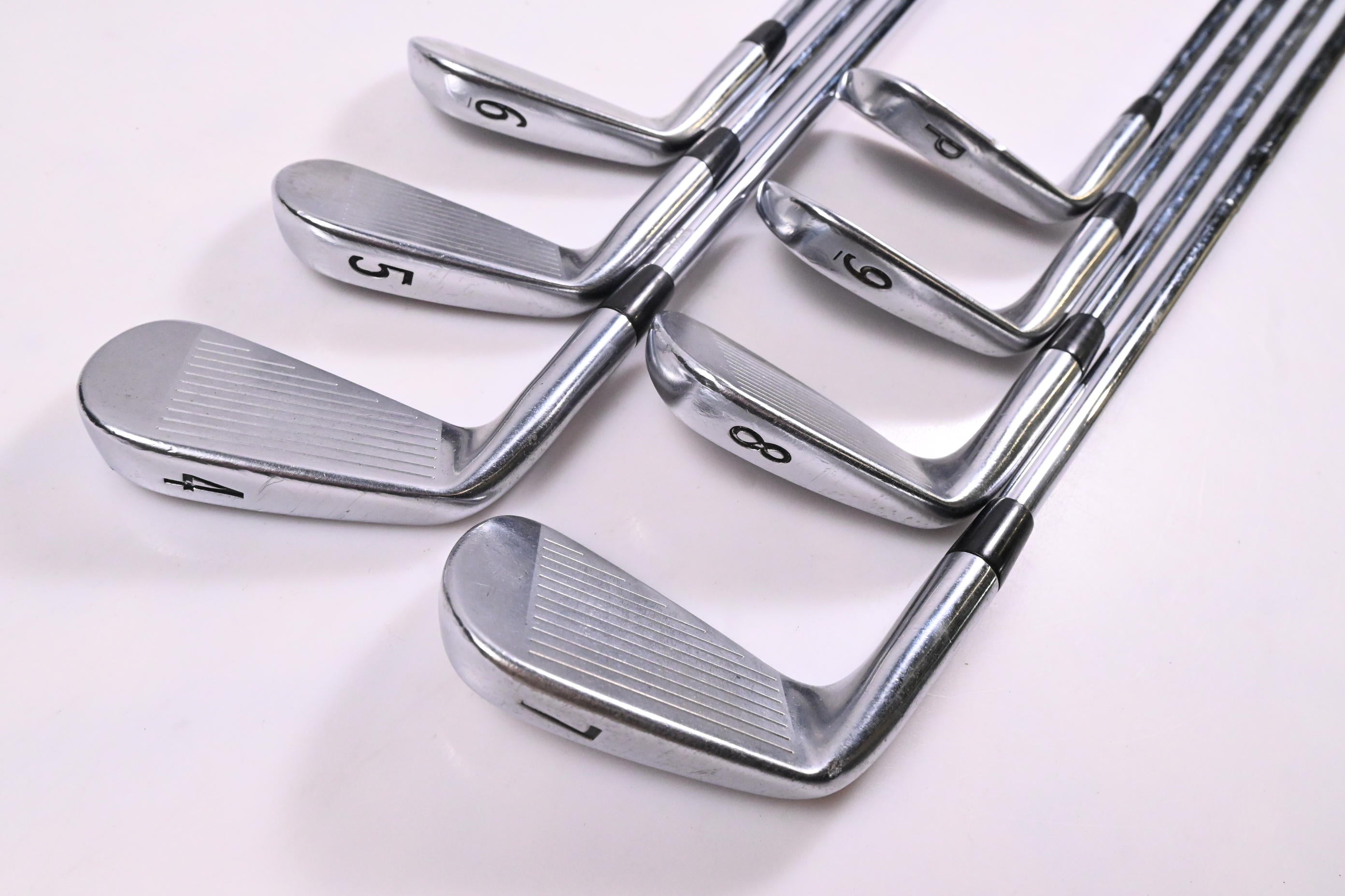 Titleist 714 MB Irons / 4-PW / X-Flex Steel Shafts