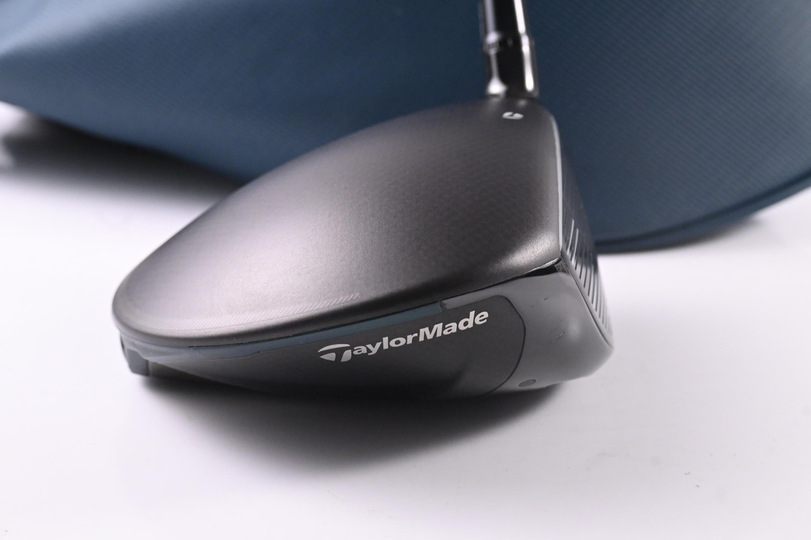 Taylormade Qi4D Driver / 10.5 Degree / Stiff Flex Reax Blue 50 Shaft