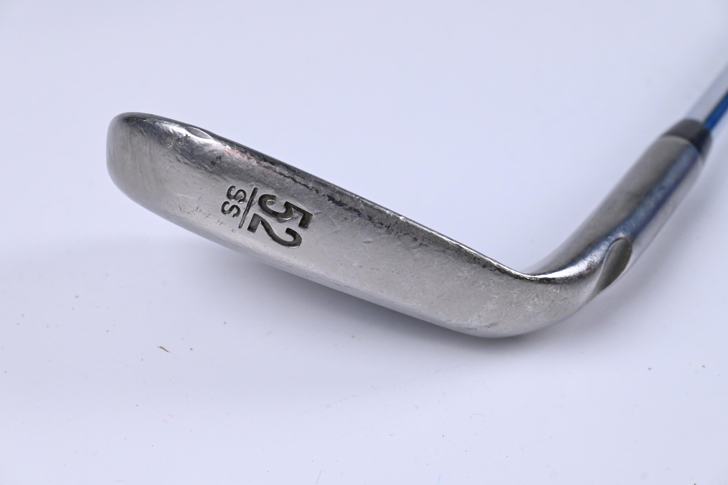 Ping Tour Gorge Gap Wedge / 52 Degree / Yellow Dot / Regular Flex Ping CFS Shaft