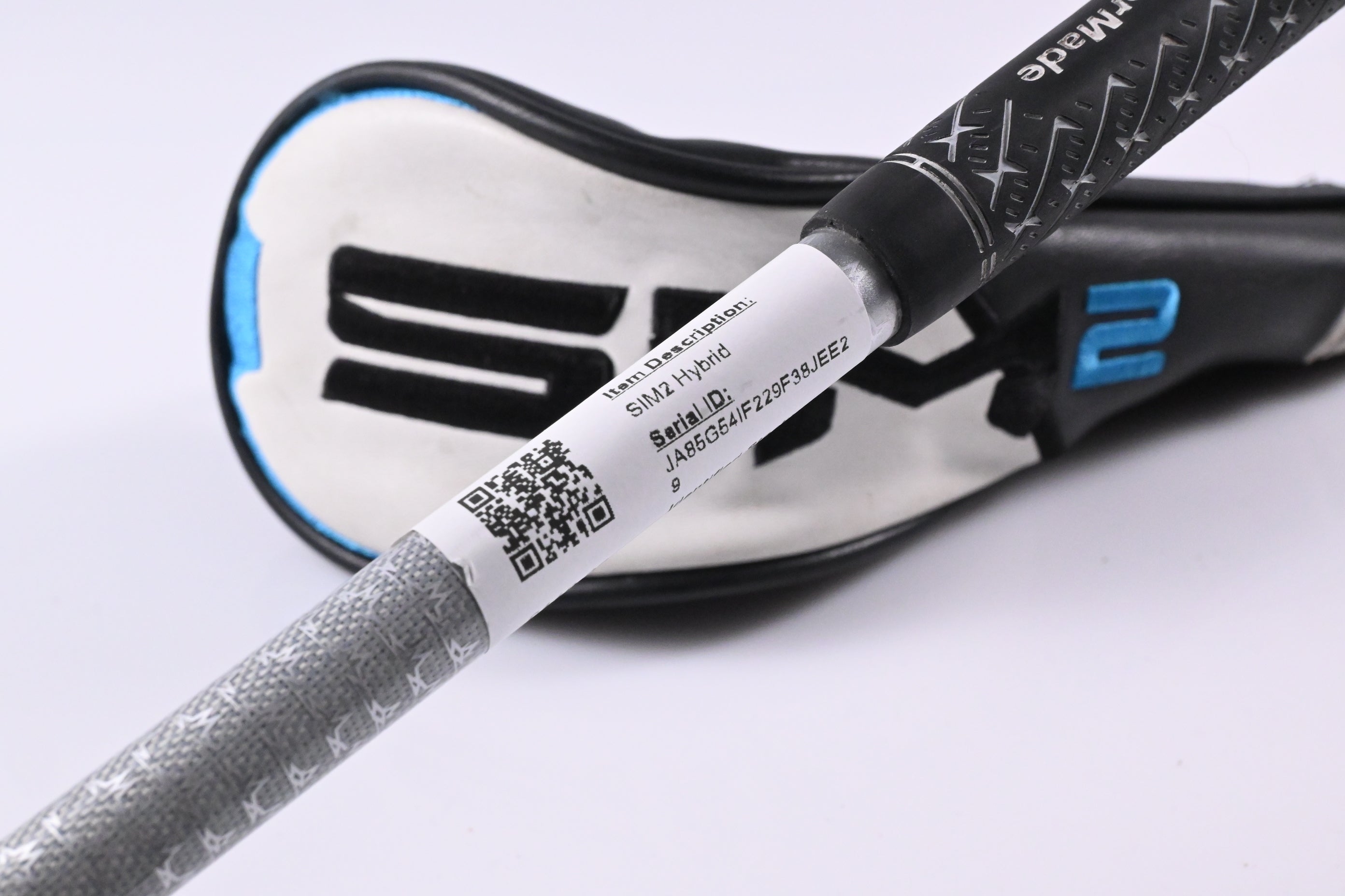 Taylormade SIM2 #3 Hybrid / 19.5 Degree / Stiff Flex Tensei AV Raw Blue 80 Shaft
