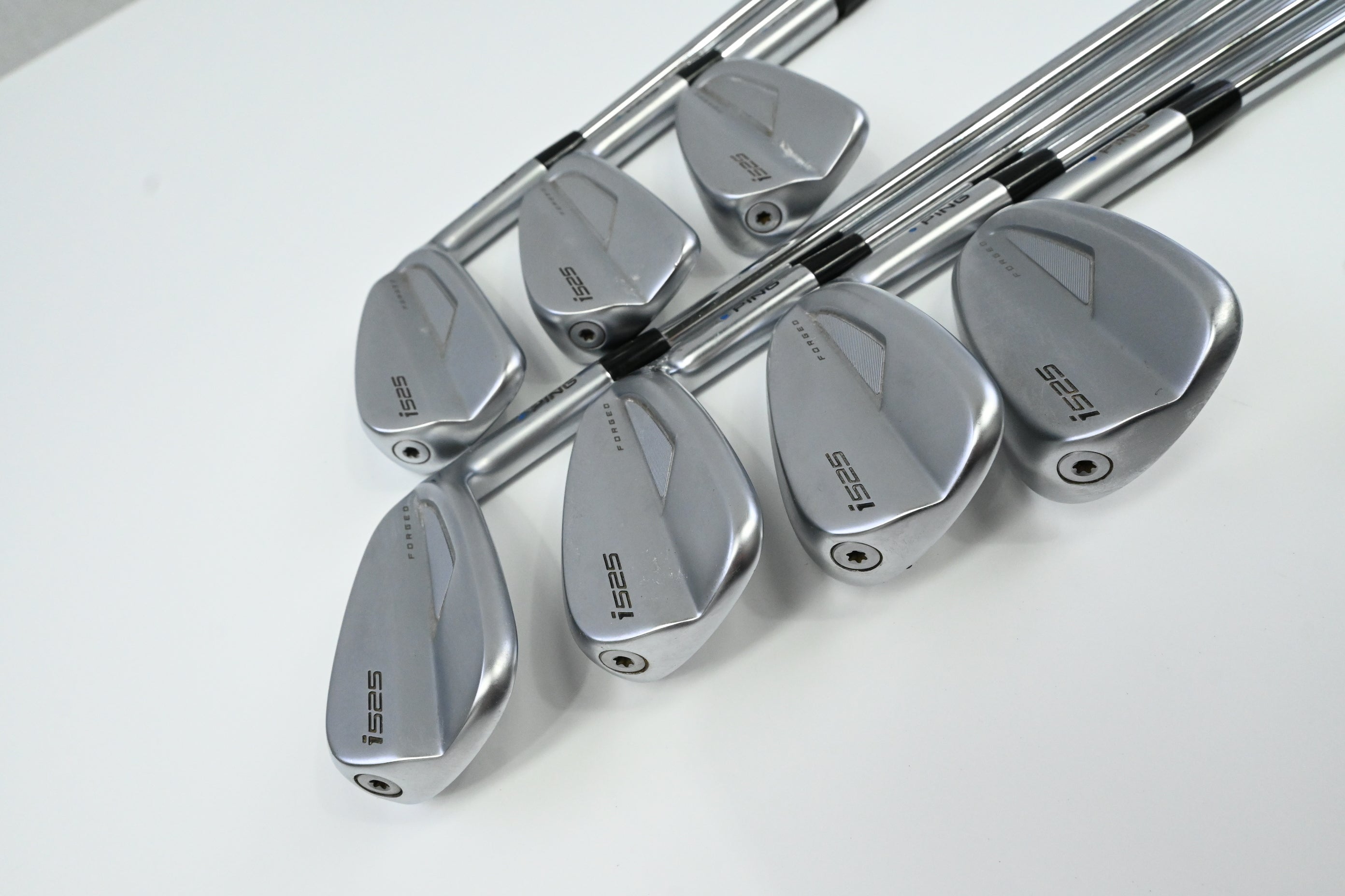Ping i525 Irons / 5-PW+UW / Blue Dot / Regular Flex Dynamic Gold 105 R300 Shafts