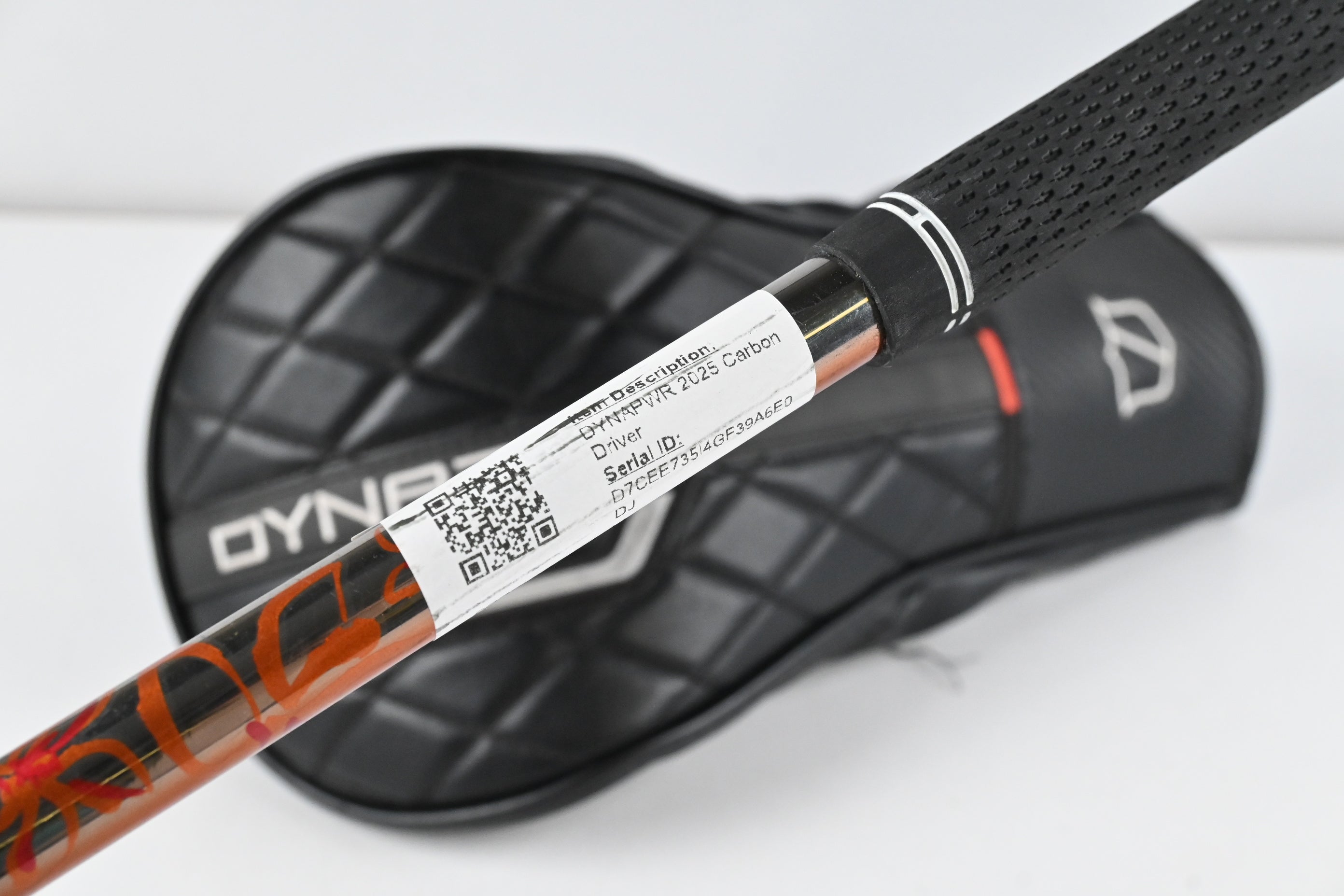 Wilson DYNAPWR 2025 Carbon Driver / 10.5 Degree / X-Flex Diamana 'ilima 60