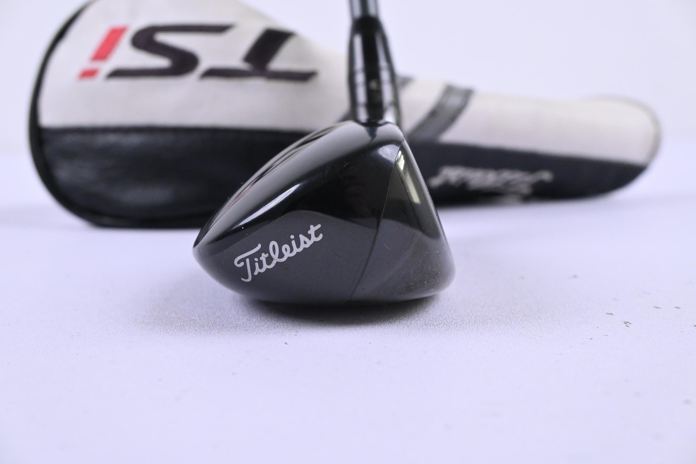 Titleist TSi3 #2 Hybrid / 18 Degree / Stiff Flex HZRDUS Smoke Black 80 Shaft