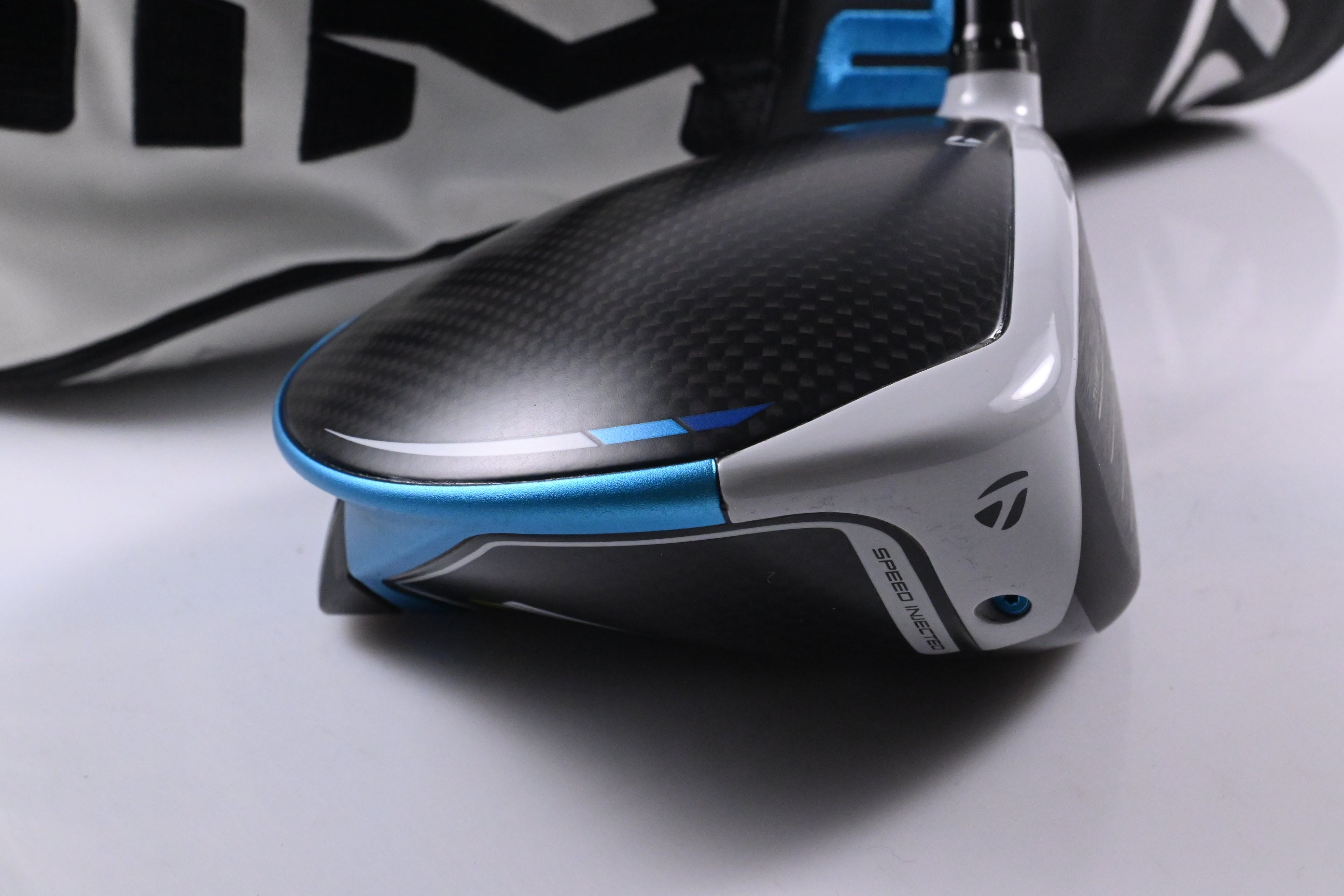 Taylormade SIM2 Max Driver / 10.5 Degree / Regular Flex Ventus Blue 5 Shaft