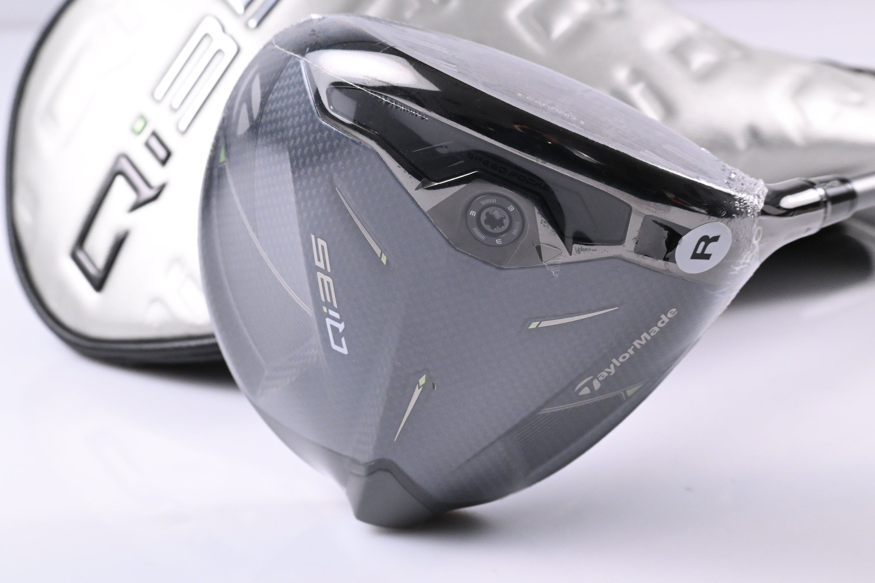 Taylormade Qi35 Driver / 12 Degree / Regular Flex Air Speeder 50 Shaft