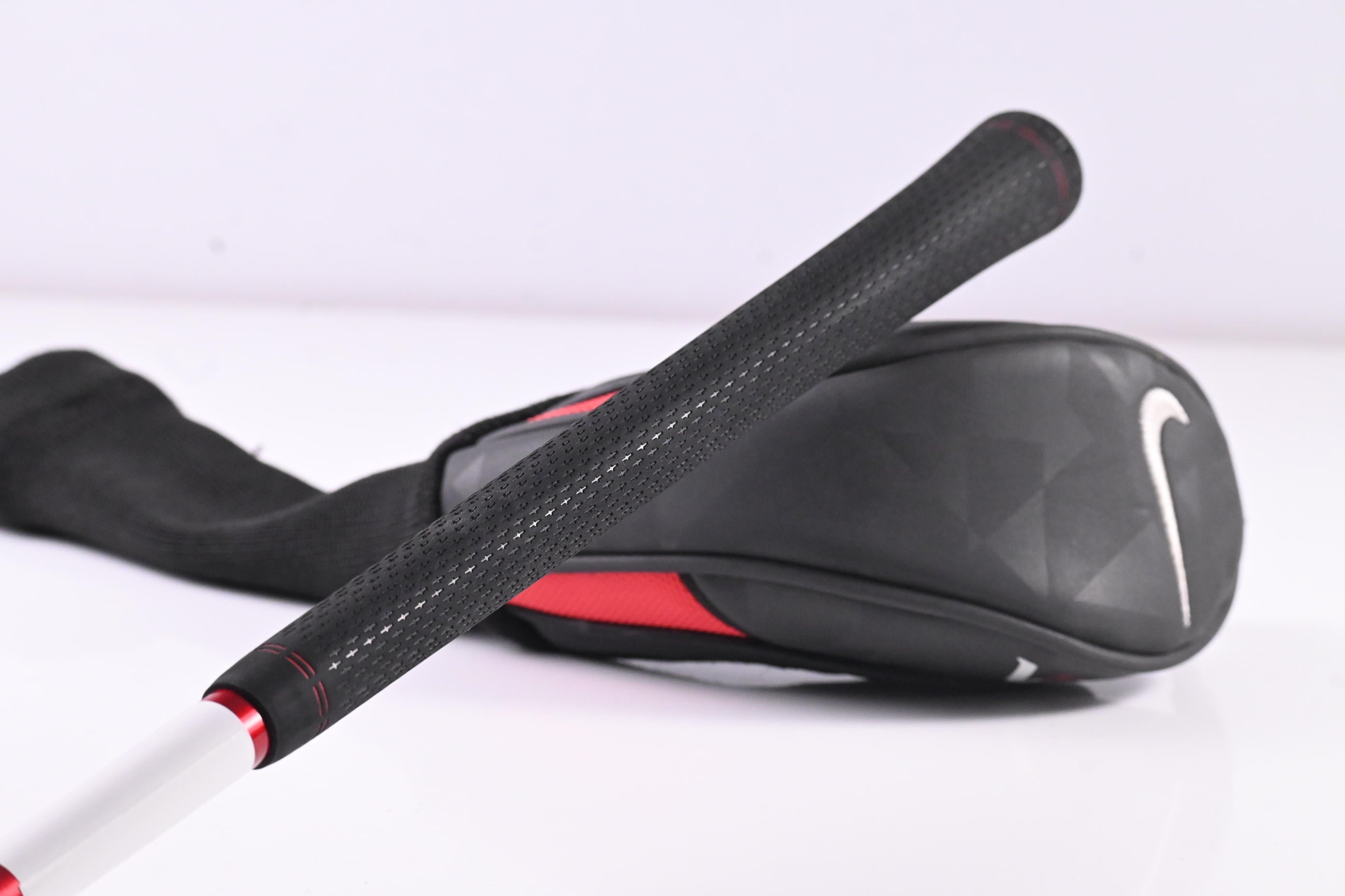 Nike VR-S Covert #3 Hybrid / 20 Degree / Regular Flex Kuro Kage Red 70 Shaft