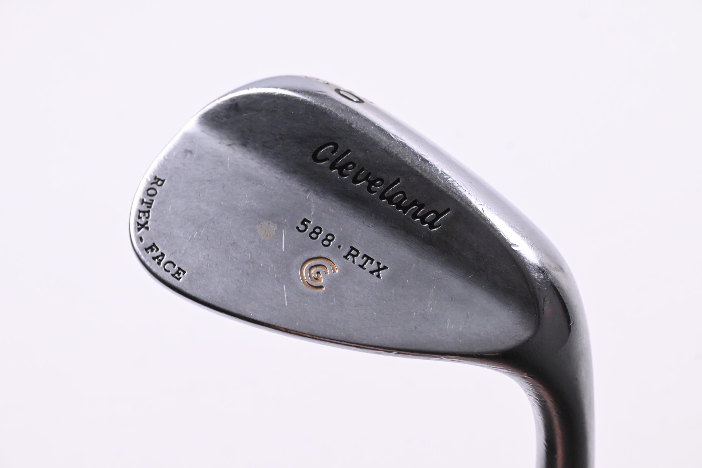 Cleveland 588 RTX Gap Wedge / 50 Degree / Wedge Flex Dynamic Gold Shaft