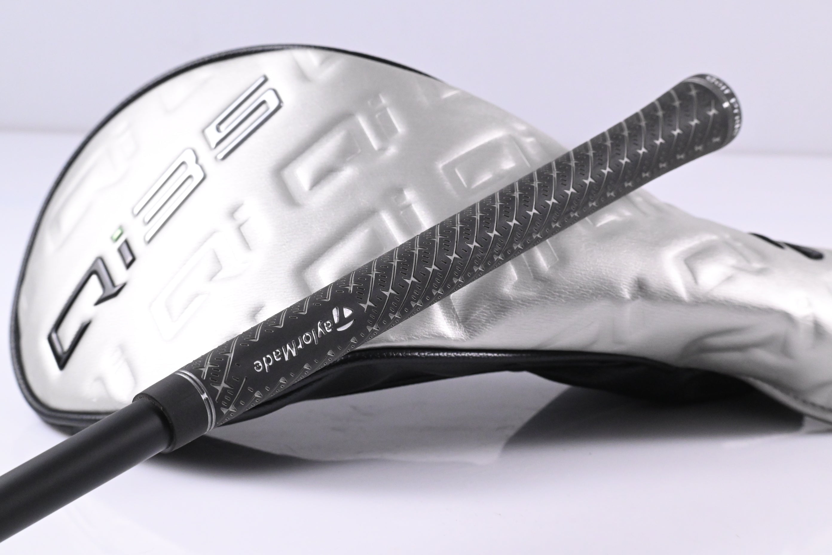 Taylormade Qi35 Driver / 12 Degree / Regular Flex Air Speeder 50 Shaft