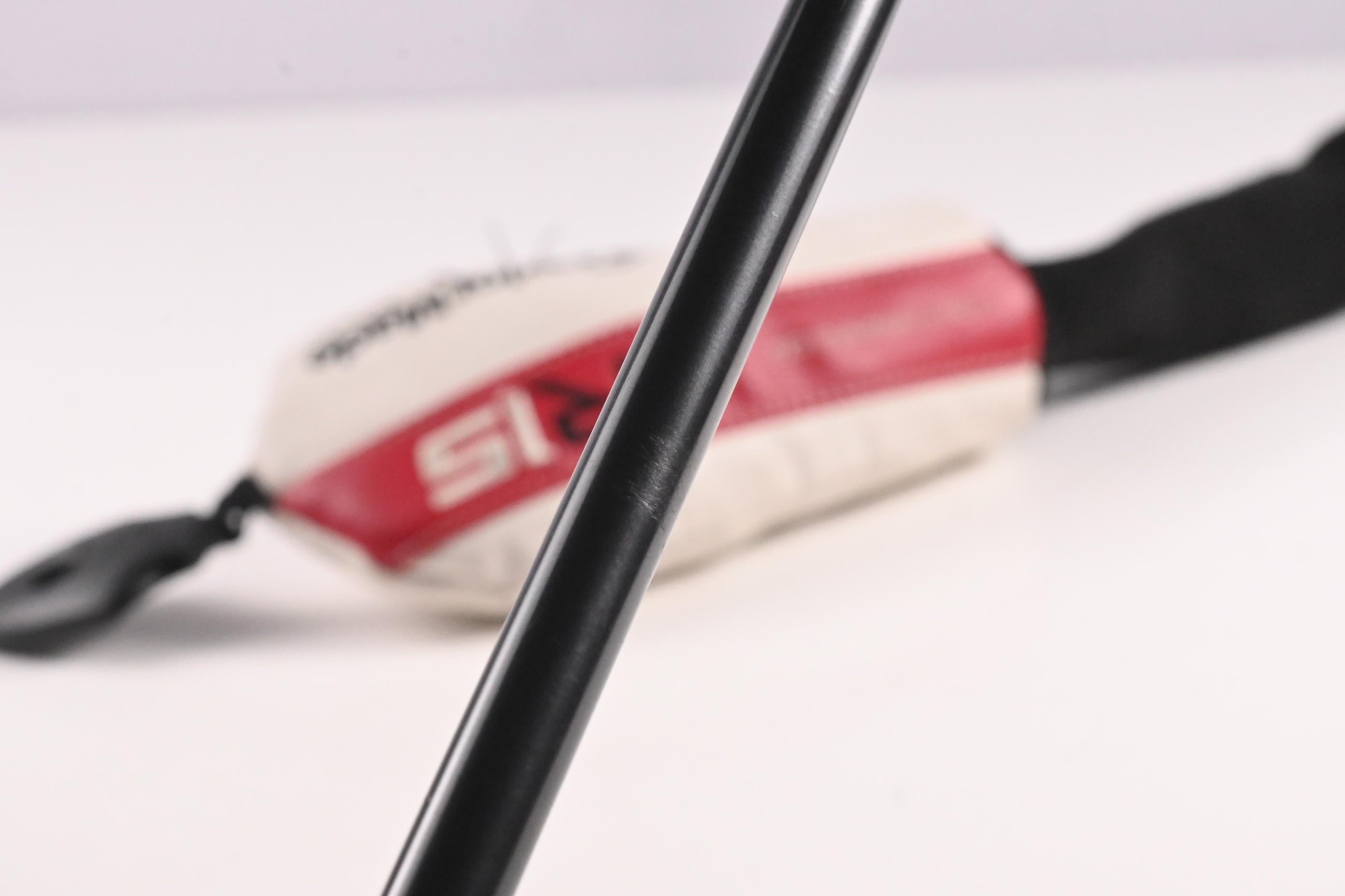 Taylormade R15 #3 Hybrid / 19 Degree / Regular Flex Fujikura Speeder 77