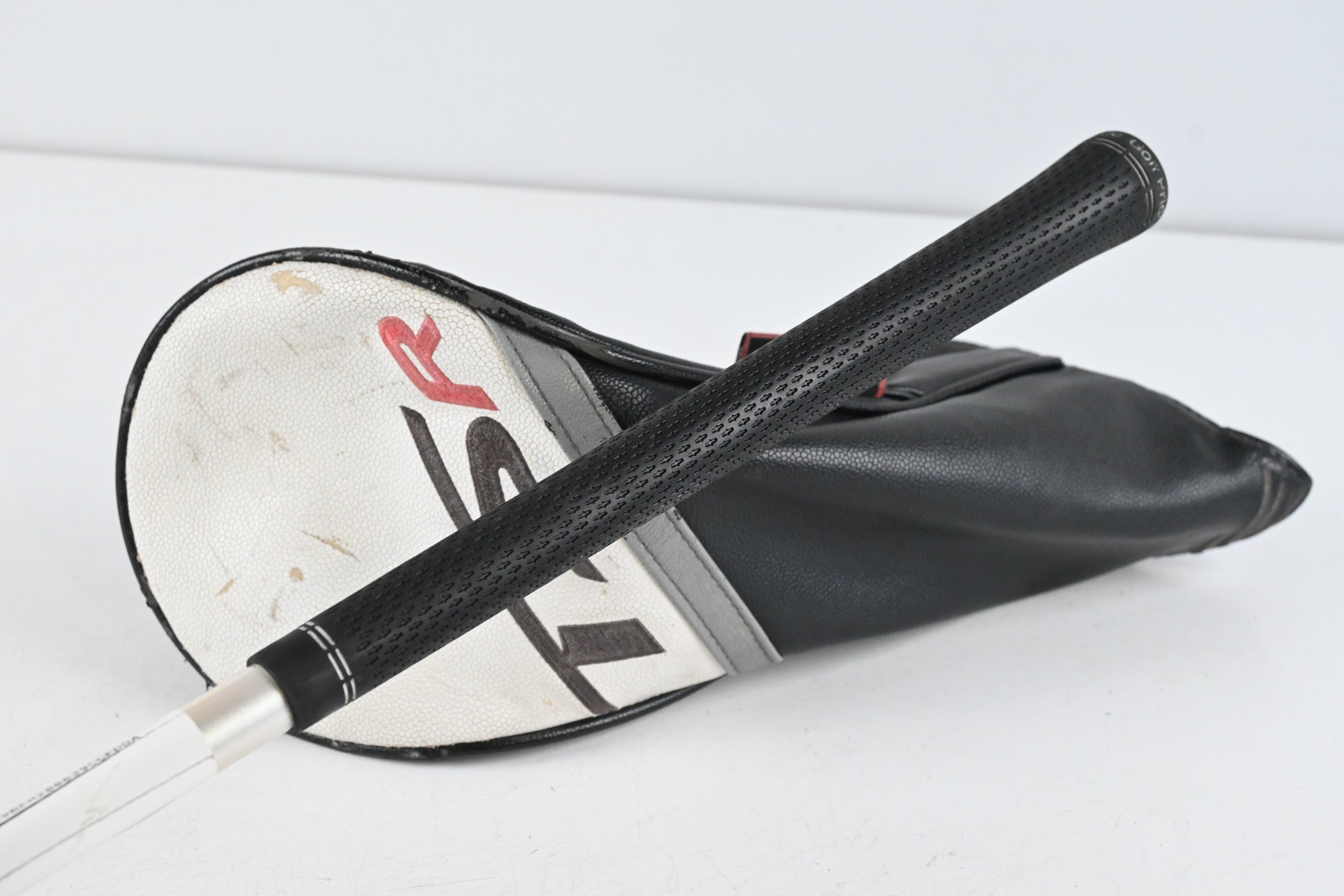 Titleist TSR2 Driver / 10 Degree / Stiff Flex Tour AD DI Shaft