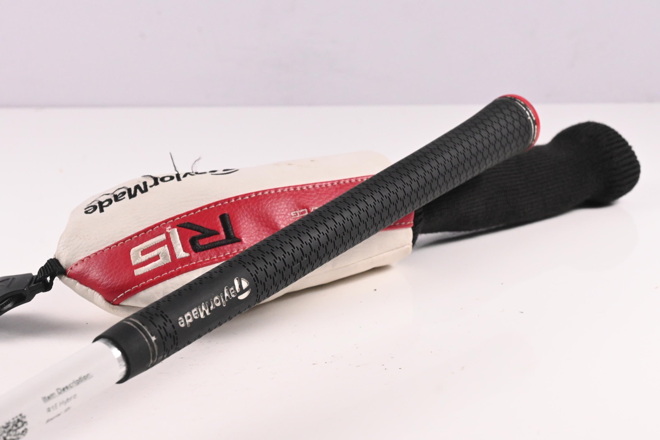 Taylormade R15 #3 Hybrid / 19 Degree / Regular Flex Fujikura Speeder 77