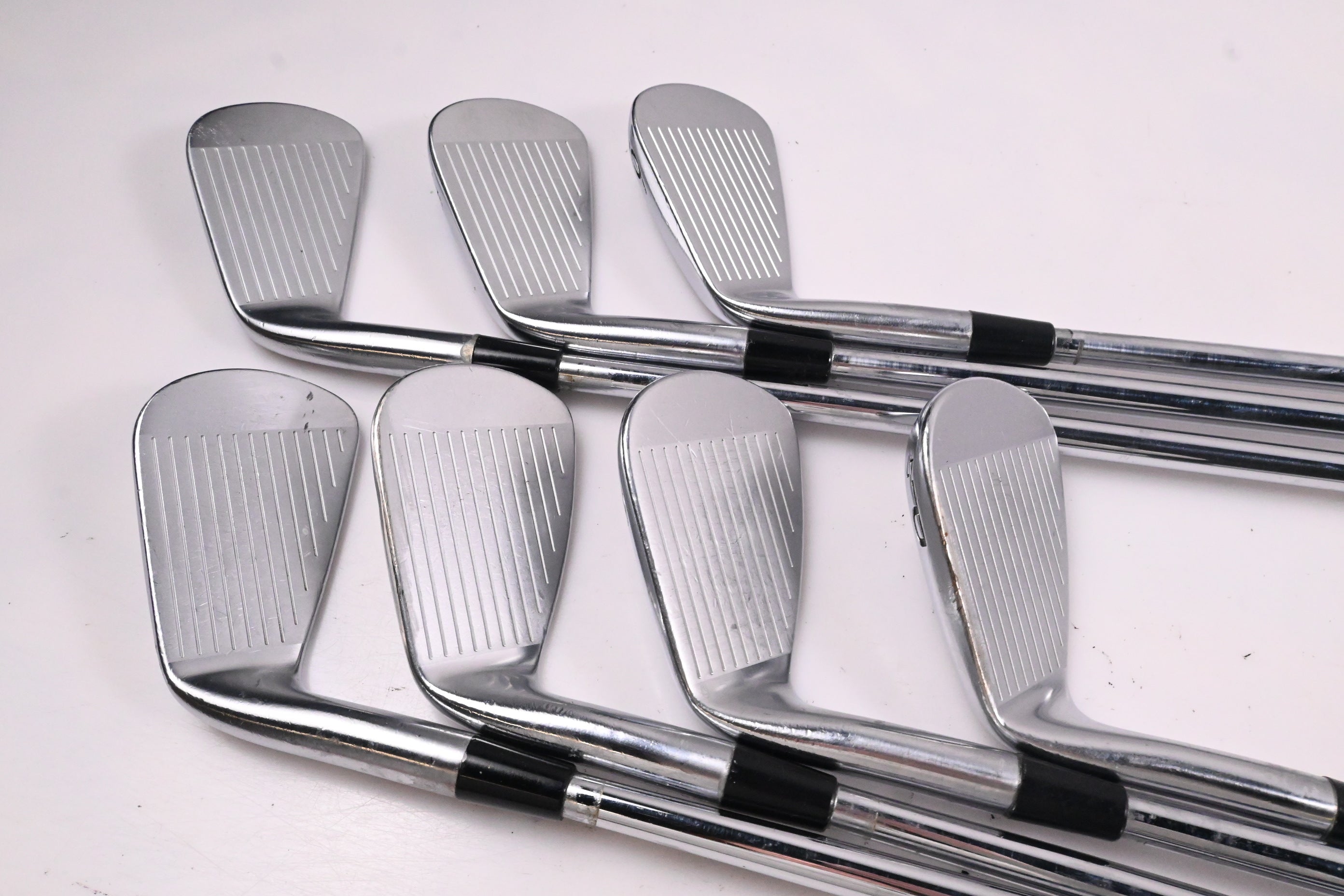 Titleist MB 620 Irons / 4-PW / Stiff Flex Dynamic Gold 120 S300 Shafts