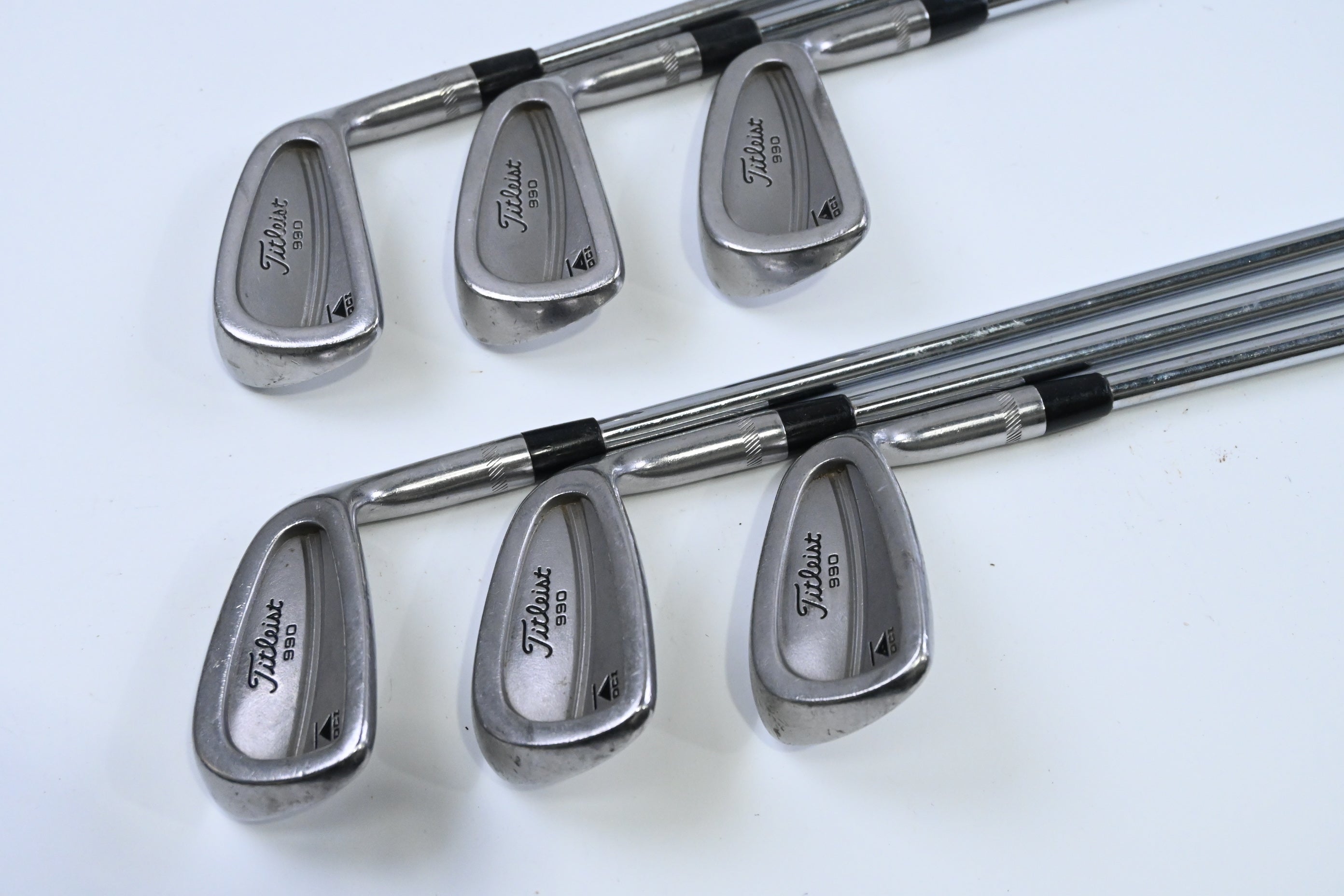 Titleist DCI 990 Irons / 5-PW / Regular Flex Dynamic Gold R300