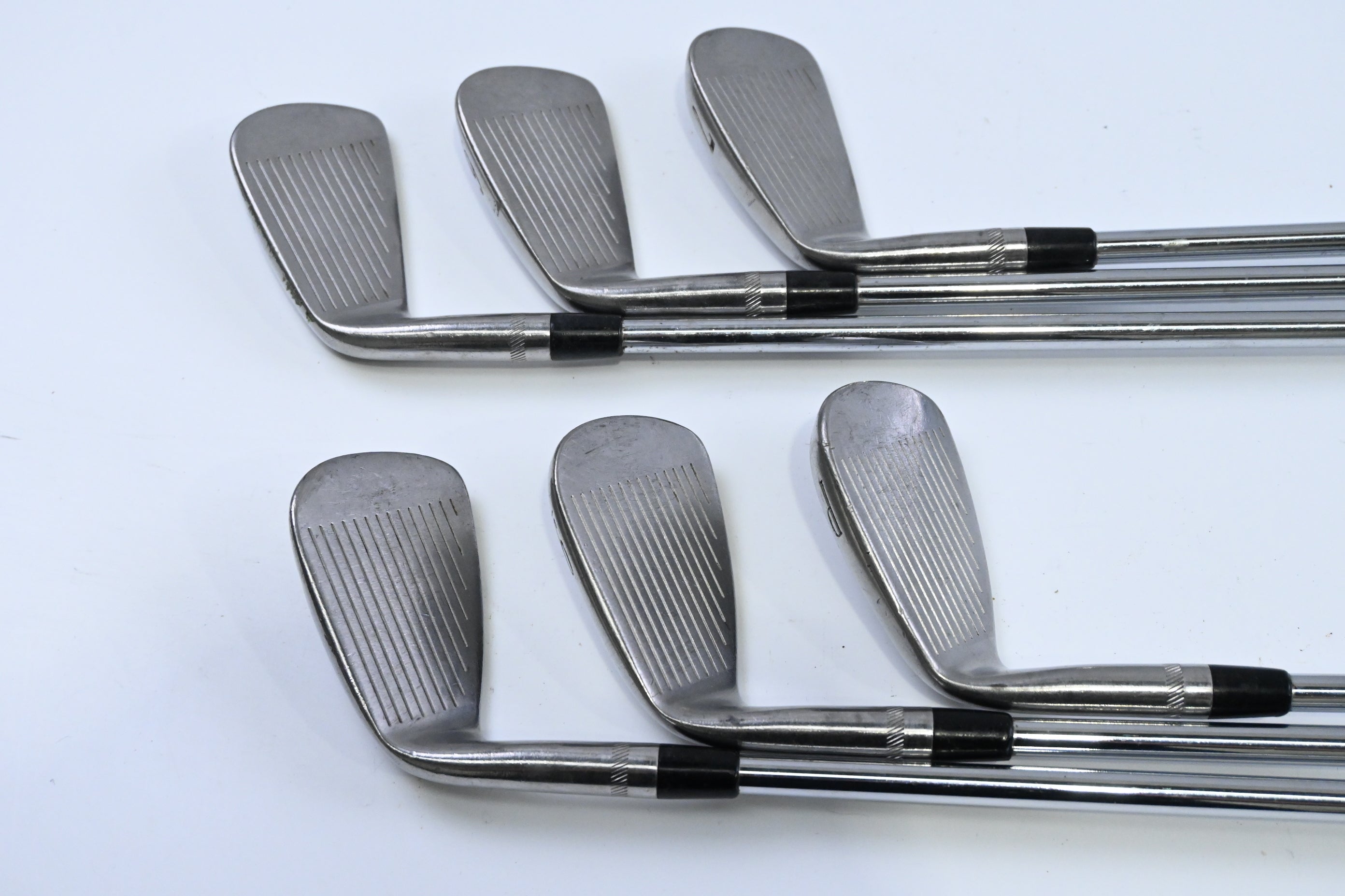 Titleist DCI 990 Irons / 5-PW / Regular Flex Dynamic Gold R300