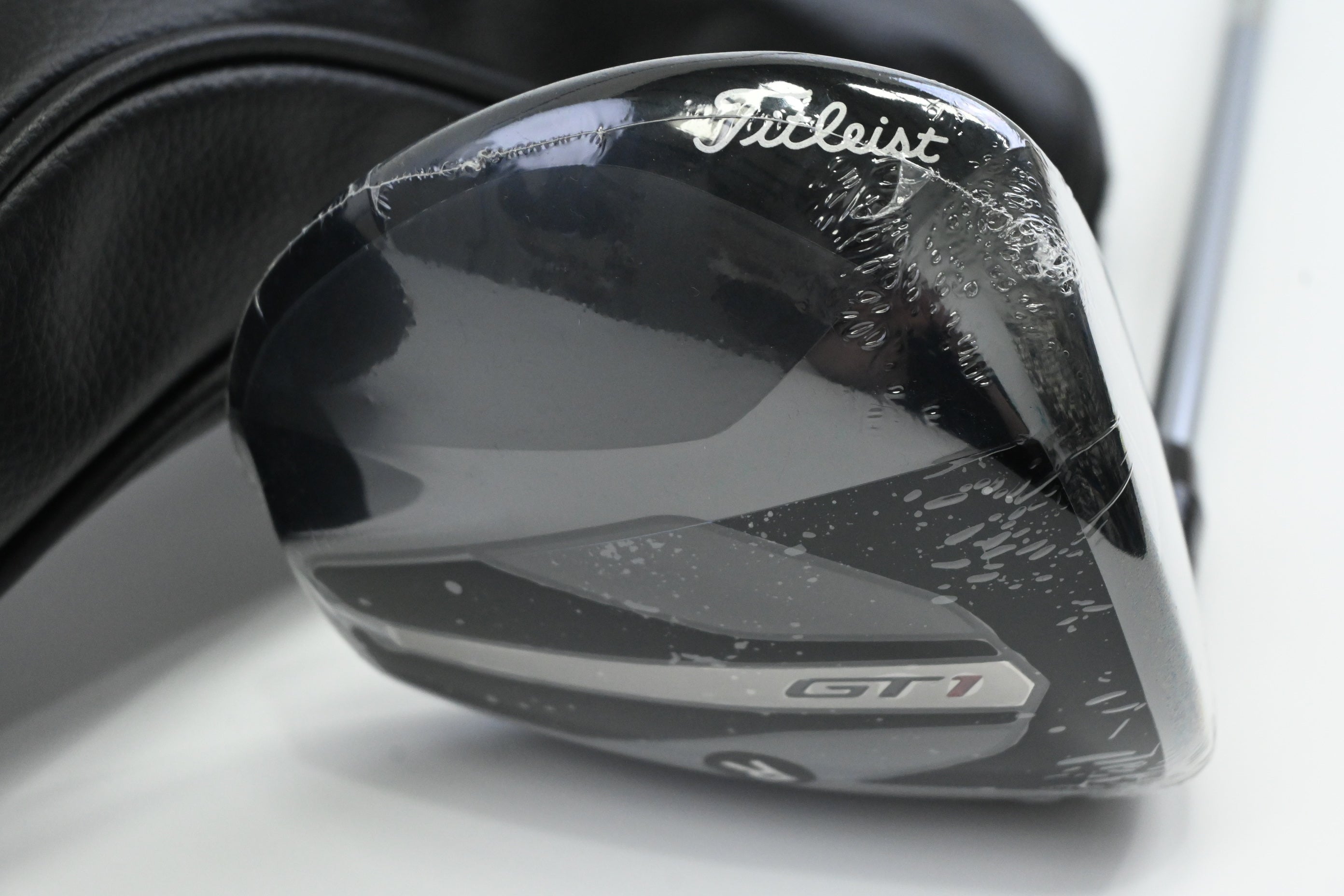 Titleist GT1 Driver / 10 Degree / Regular Flex Fujikura AirSpeeder 40 Shaft