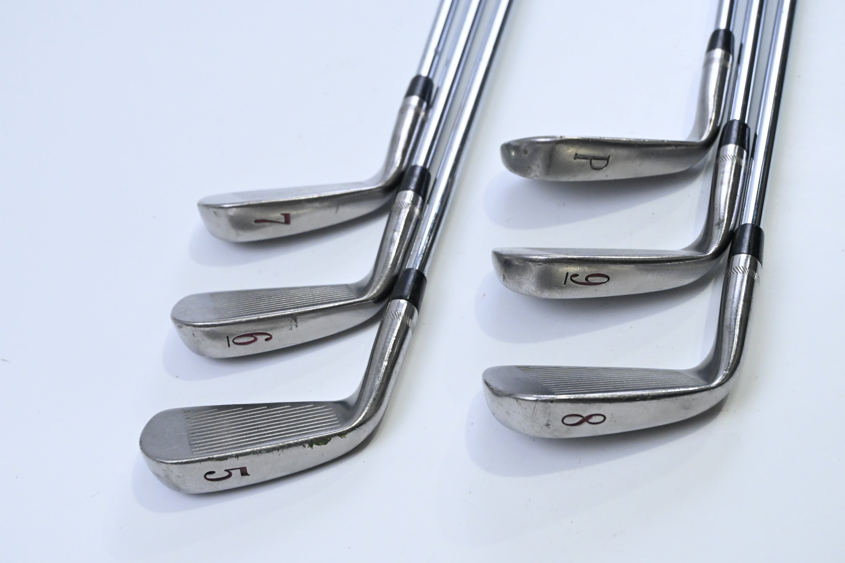 Titleist DCI 990 Irons / 5-PW / Regular Flex Dynamic Gold R300