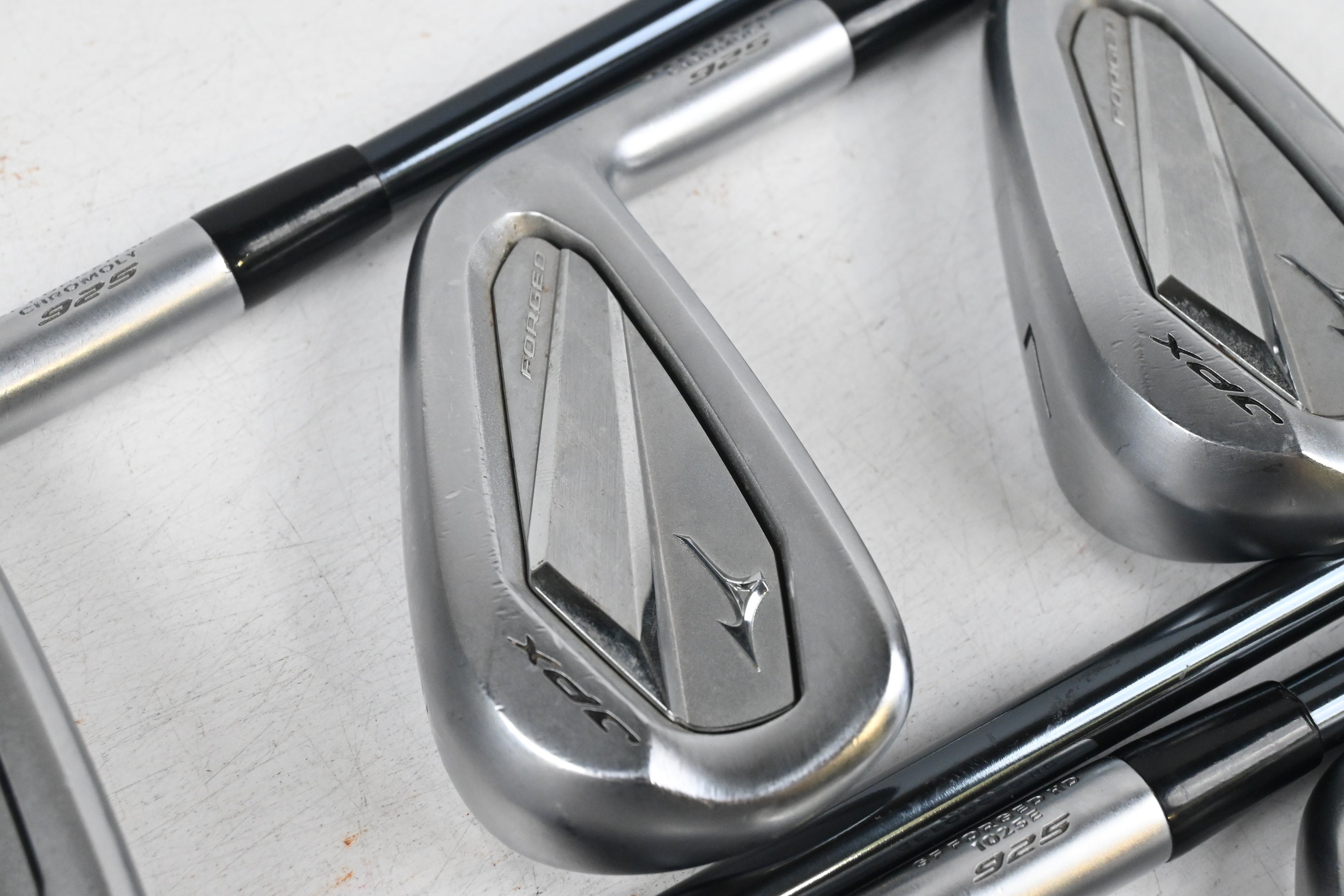 Mizuno JPX 925 Forged Irons / 5-PW / Senior Flex UST Mamiya Recoil Dart ESX 60