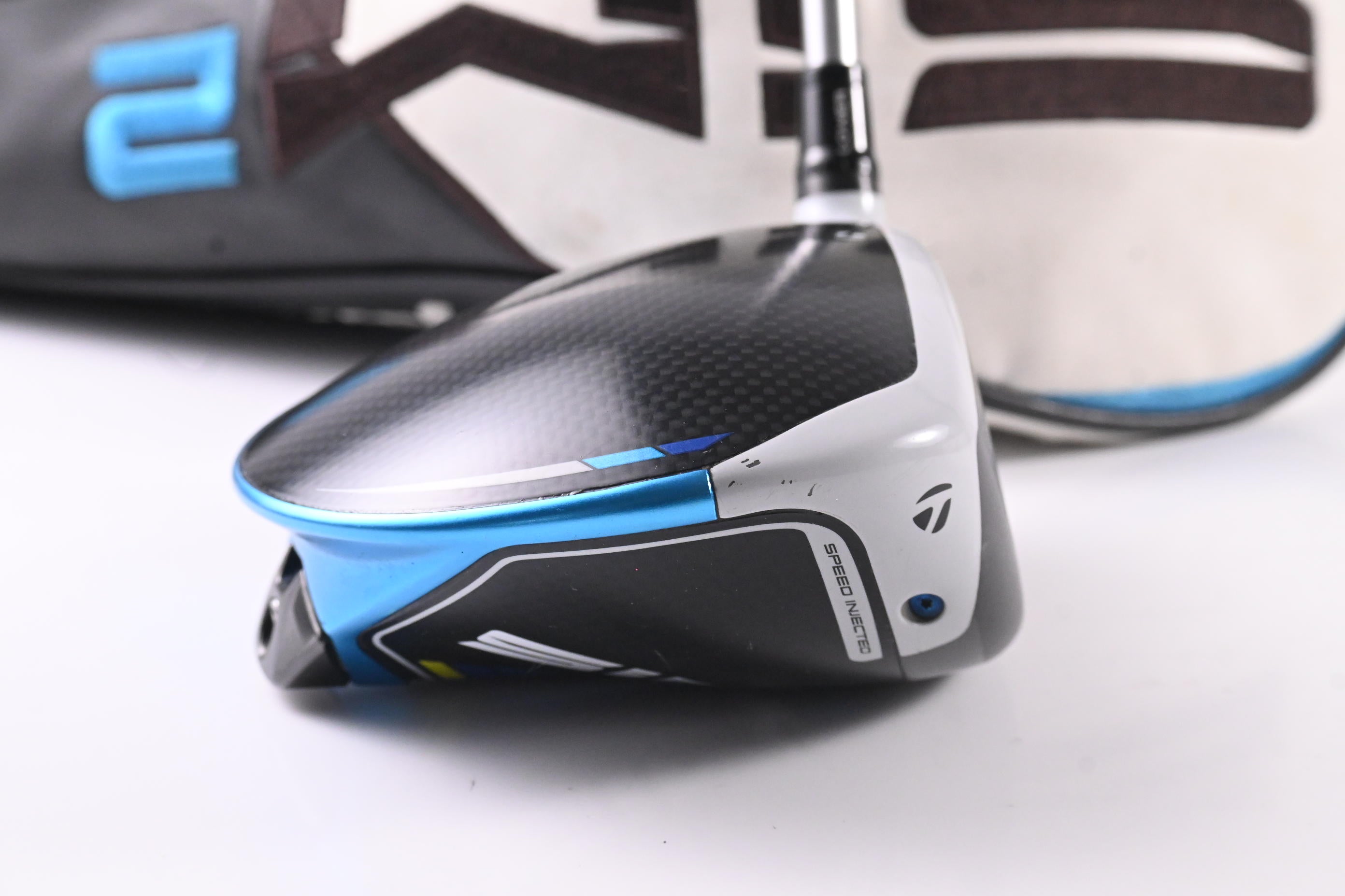 Taylormade SIM2 Max Driver / 10.5 Degree / Regular Flex Kuro Kage Silver 60 Shaft