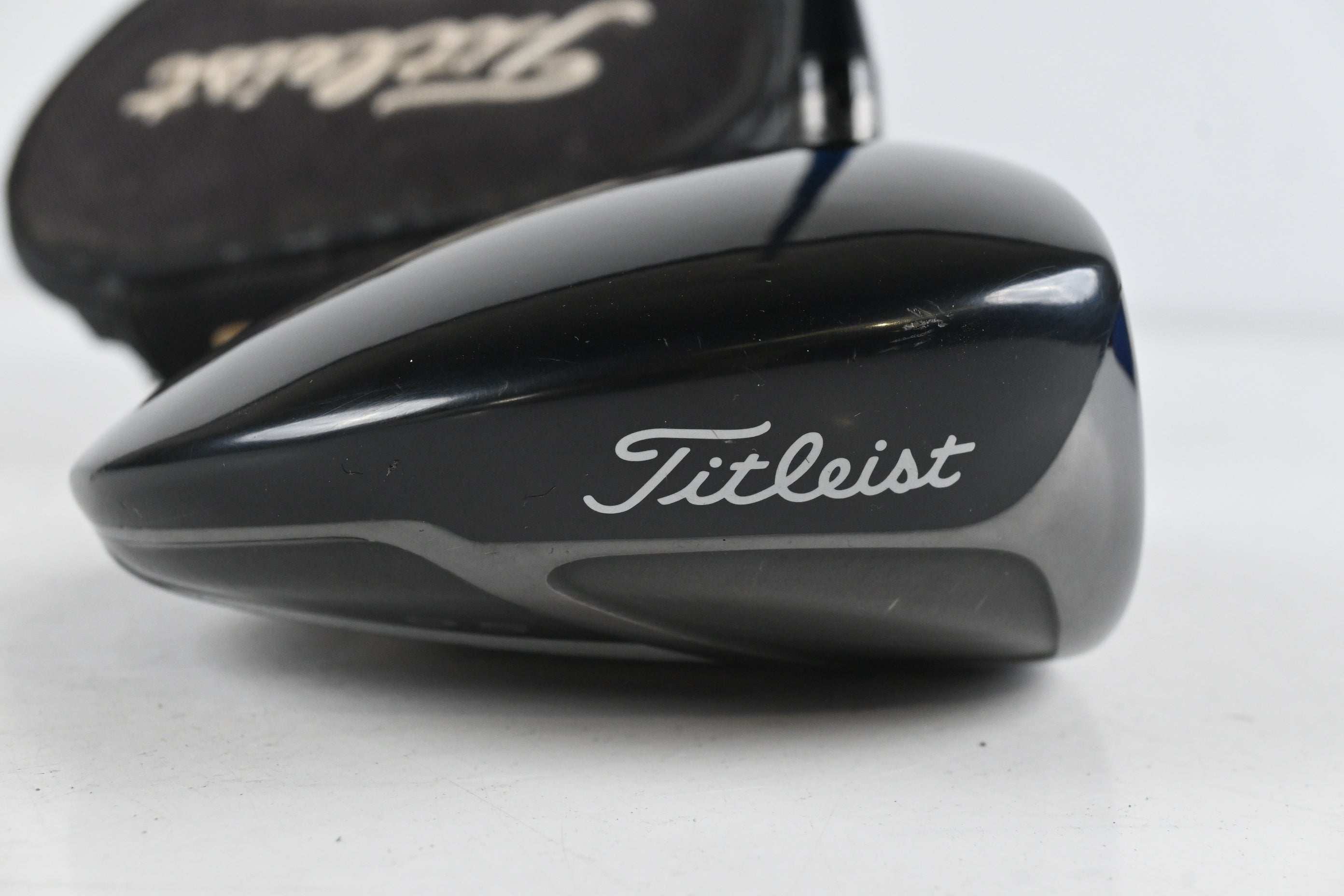 Titleist 910 D2 Driver / 9.5 Degree / Stiff Flex Project X -7C3 73 Shaft