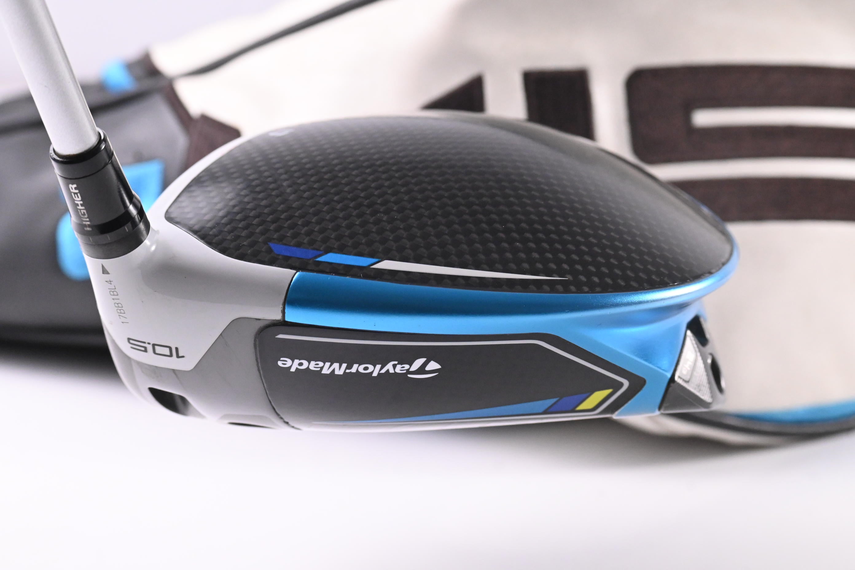 Taylormade SIM2 Max Driver / 10.5 Degree / Regular Flex Kuro Kage Silver 60 Shaft