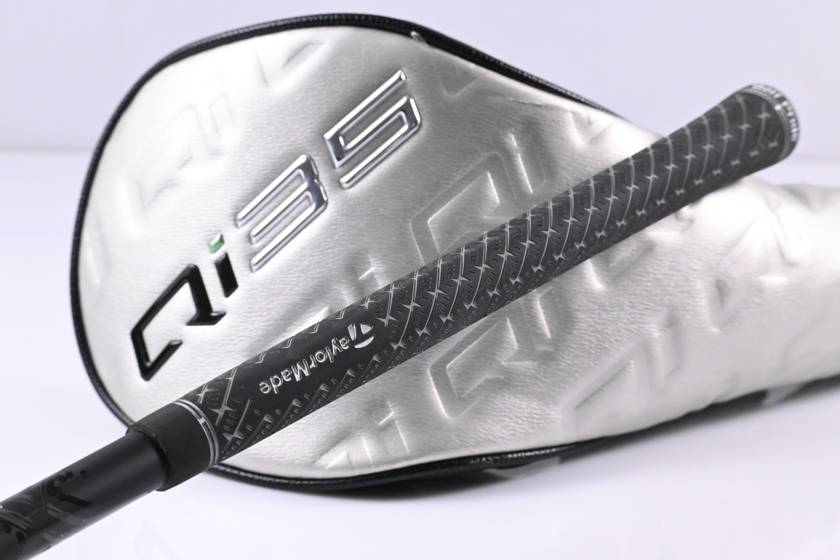 Taylormade Qi35 LS Driver / 9 Degree / Stiff Flex Kai'Li Dark Waves Blue CB 60