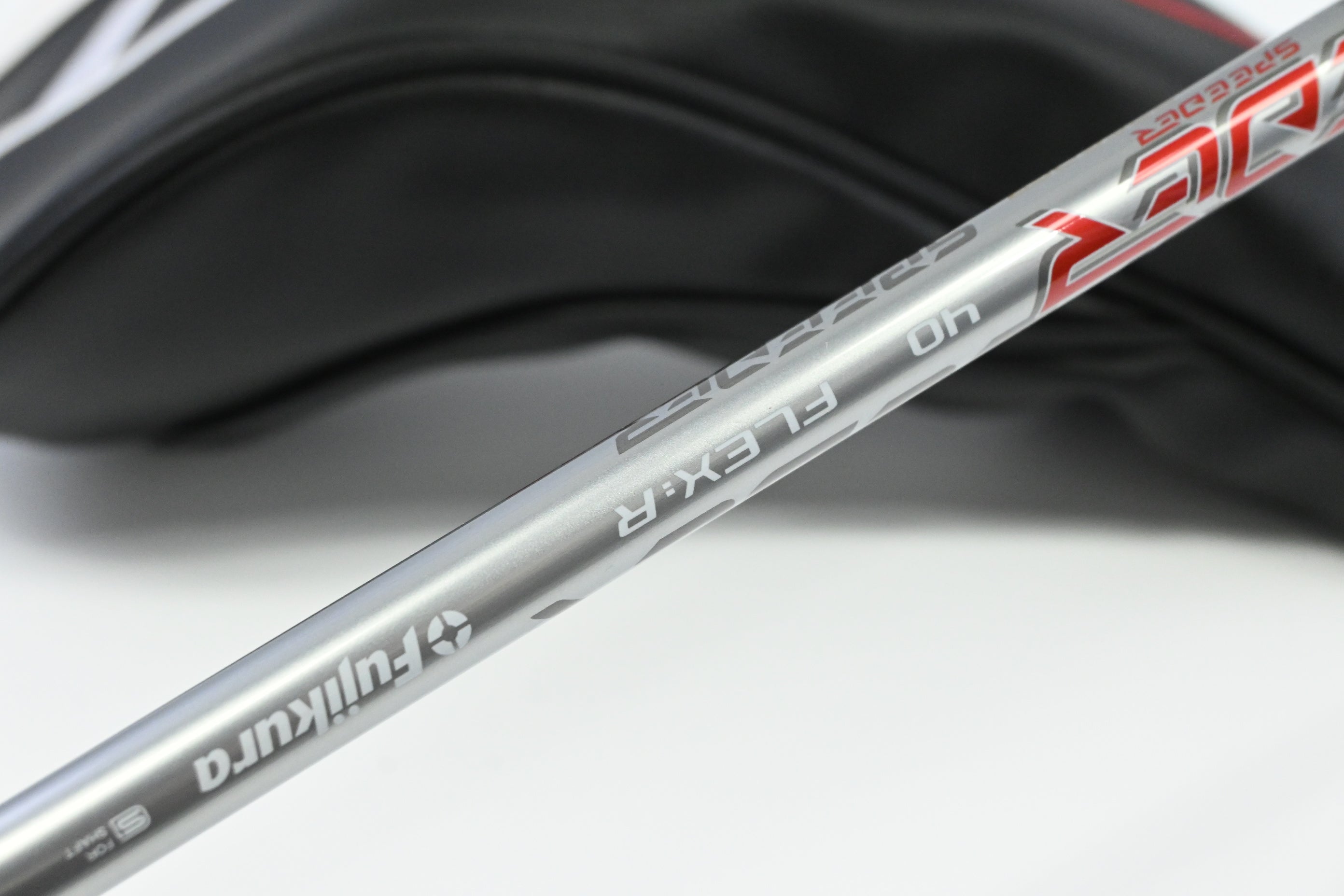 Titleist GT1 Driver / 10 Degree / Regular Flex Fujikura AirSpeeder 40 Shaft