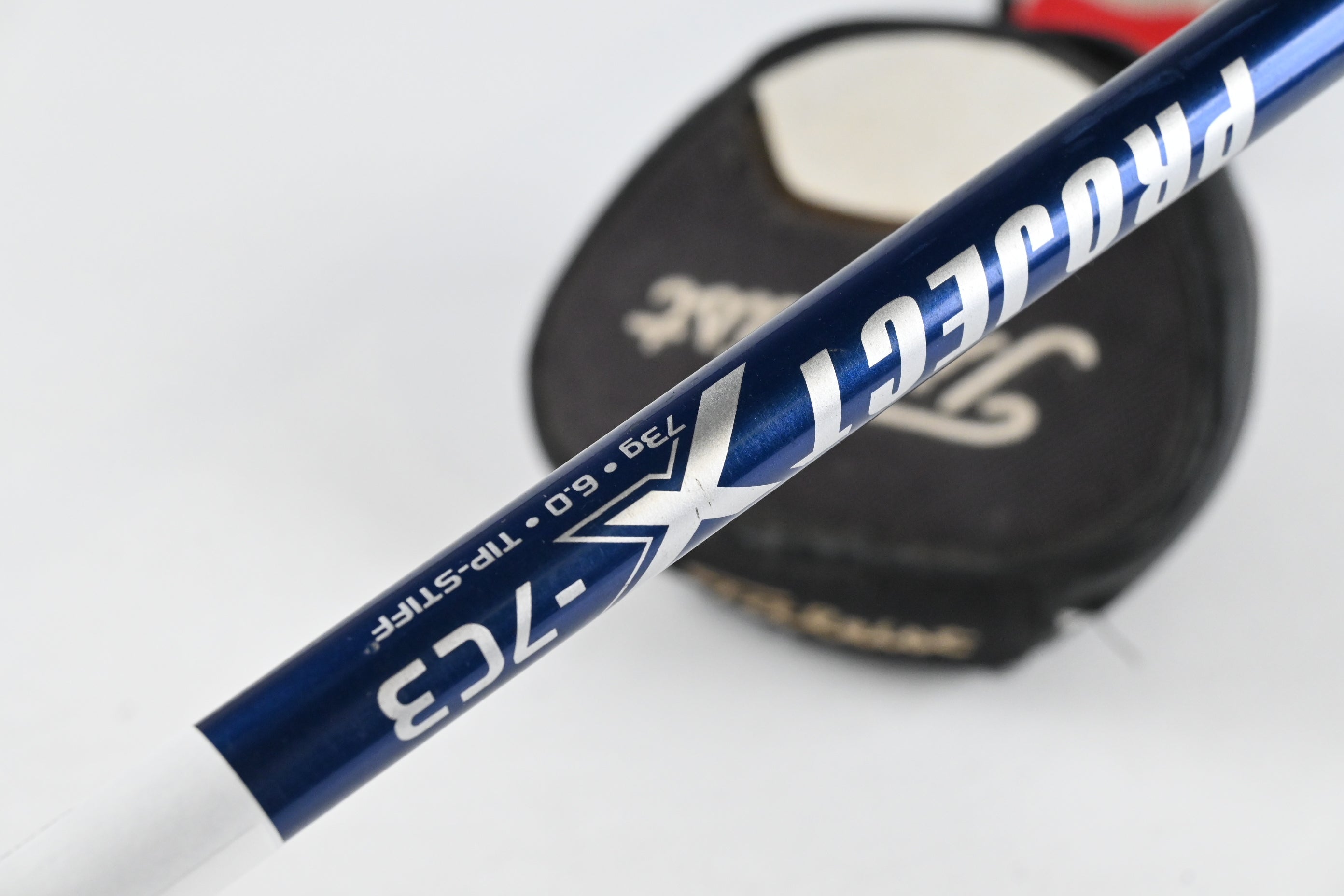 Titleist 910 D2 Driver / 9.5 Degree / Stiff Flex Project X -7C3 73 Shaft