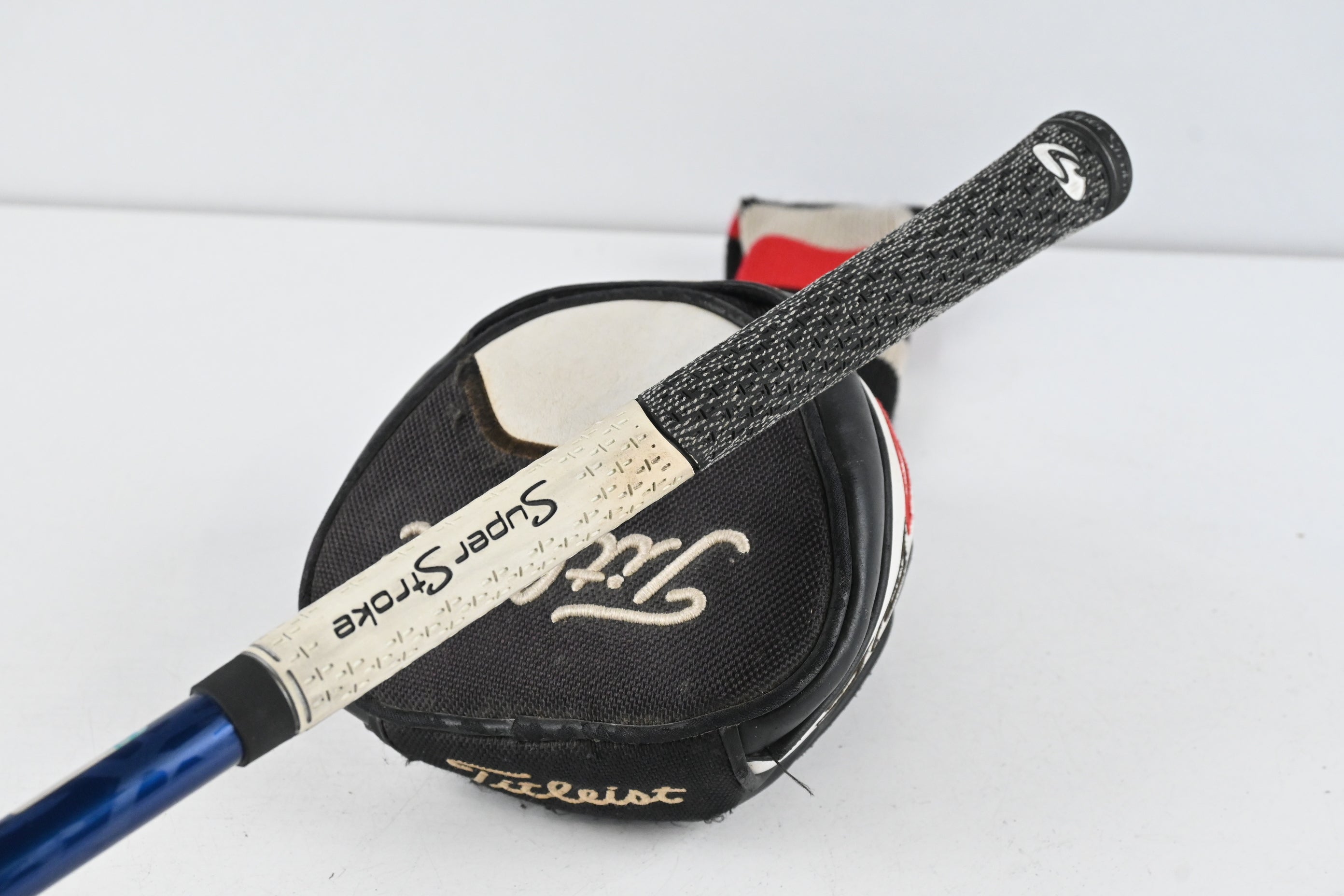 Titleist 910 D2 Driver / 9.5 Degree / Stiff Flex Project X -7C3 73 Shaft