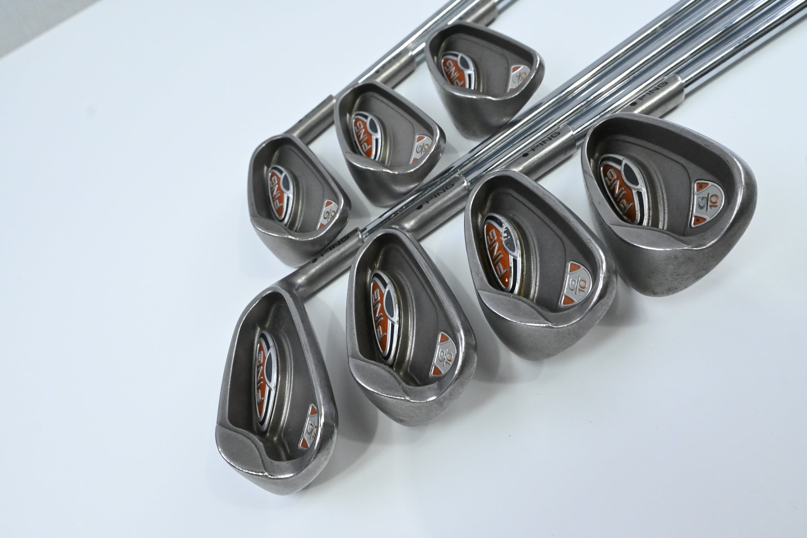 Ping G10 Irons / 5-PW+SW / Black Dot / Regular Flex Ping AWT Shafts