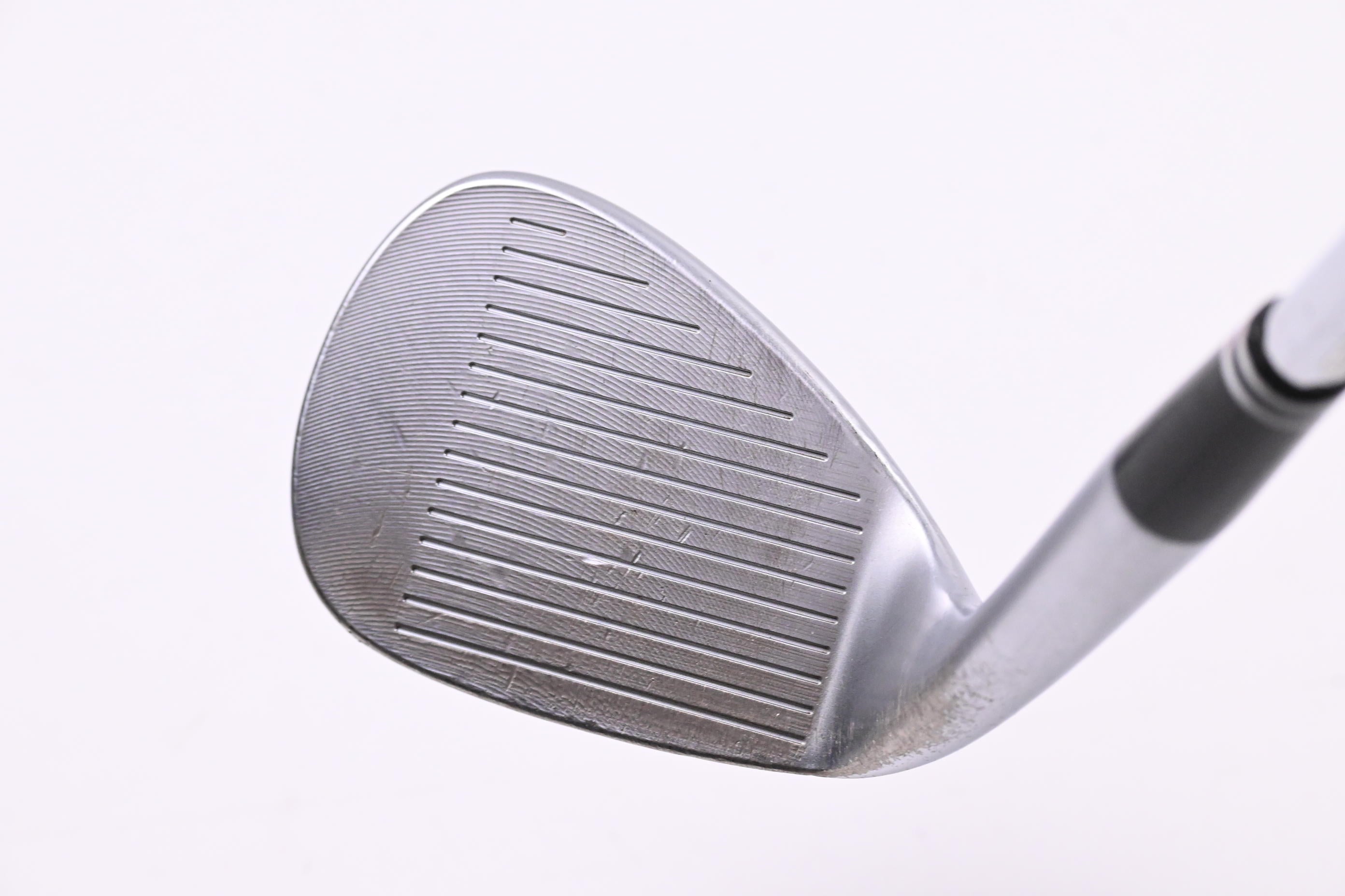 Cleveland 588 RTX Lob Wedge / 60 Degree / Wedge Flex Dynamic Gold Shaft